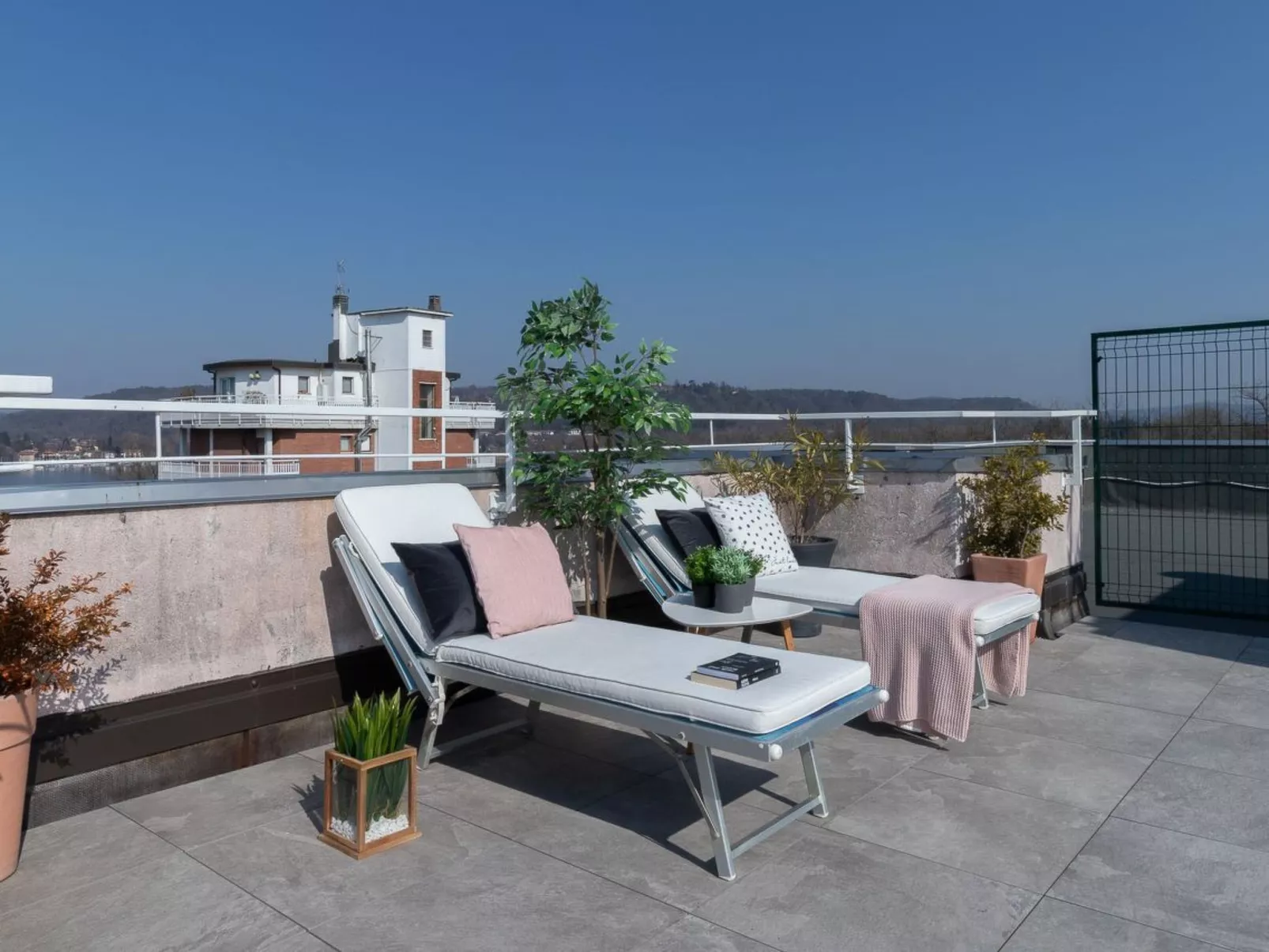 La Terrazza' Wohnung mit Seeblick-Buiten