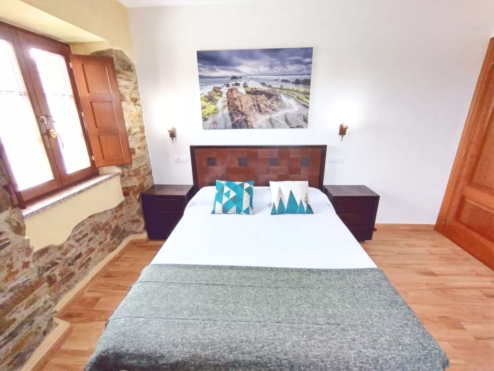 Schönes Duplex mit Aussicht, Pool und Garten-Image-tags.info