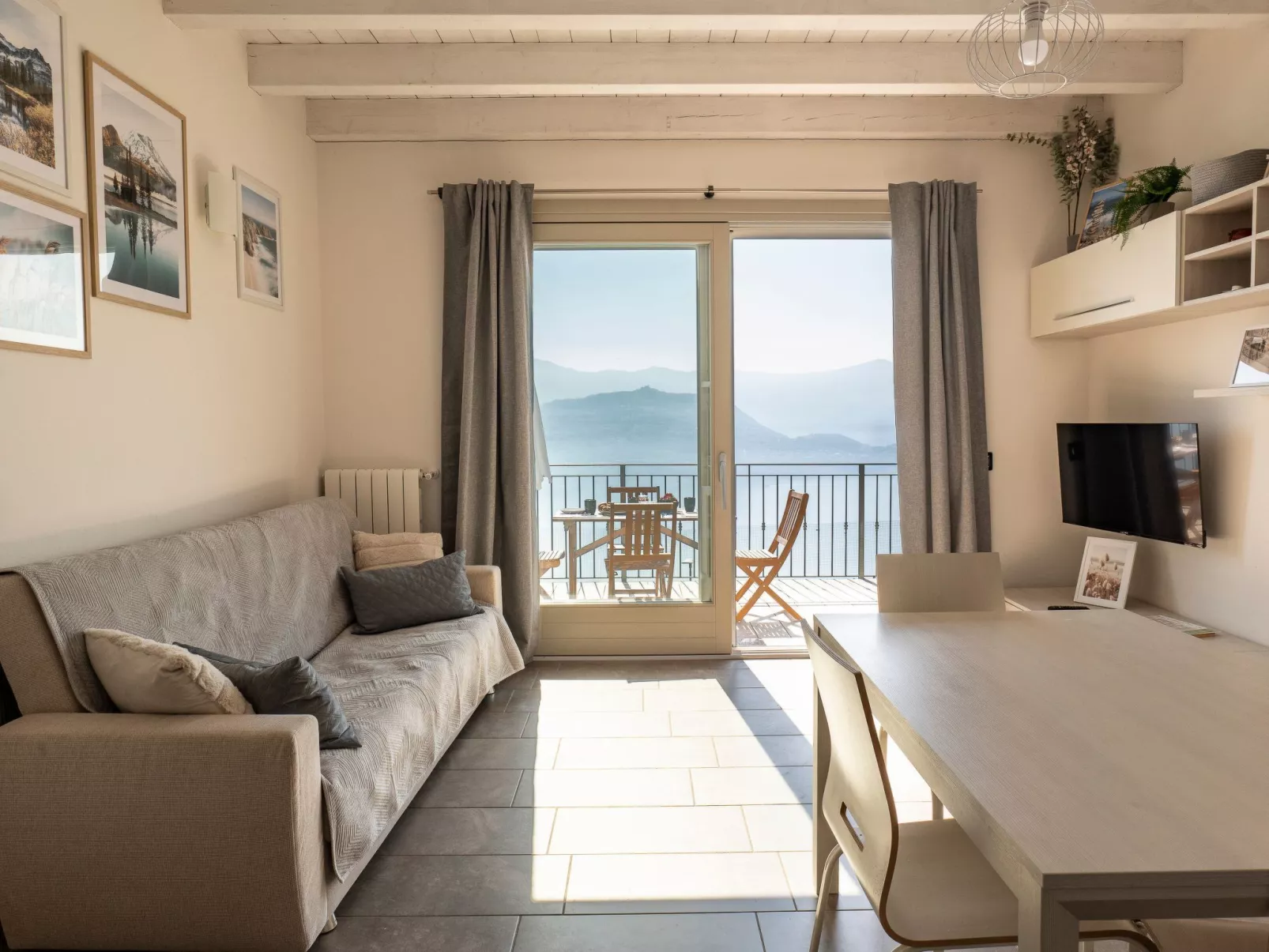 Cherubino 2", Dreizimmerwohnung mit Pool und Terrasse-Binnen