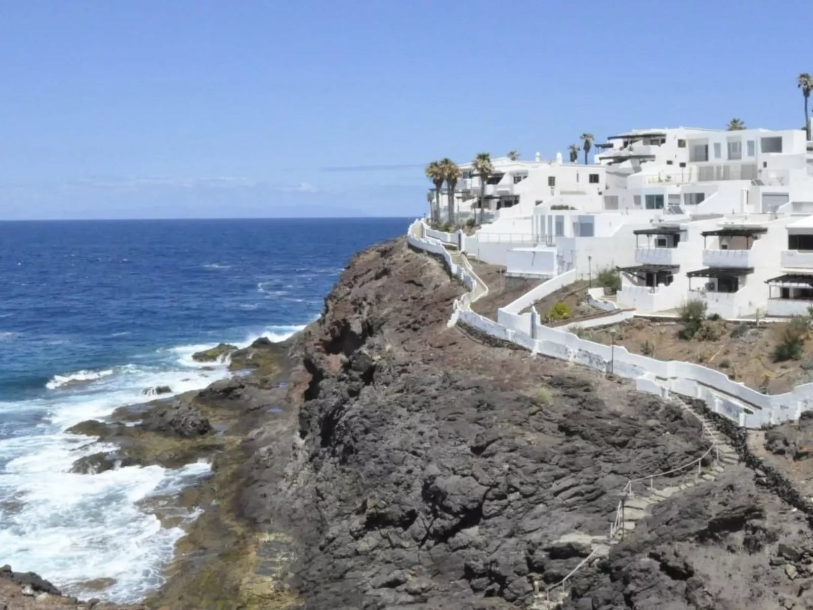 Wohnung "Faro de Sardina" mit Blick aufs Wasser-Buiten