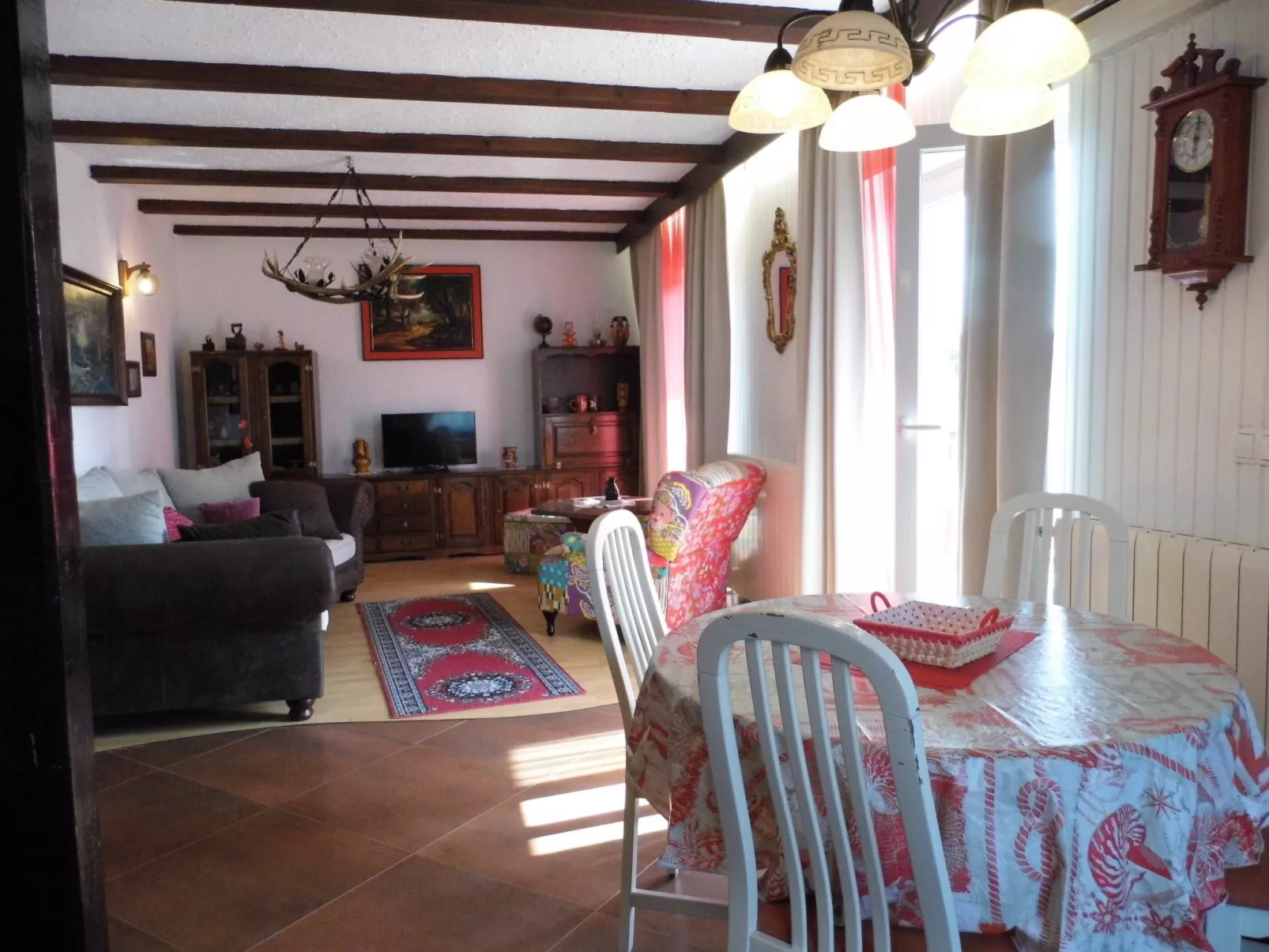 Wohnung in Radići mit geräumigem Balkon-Image-tags.info