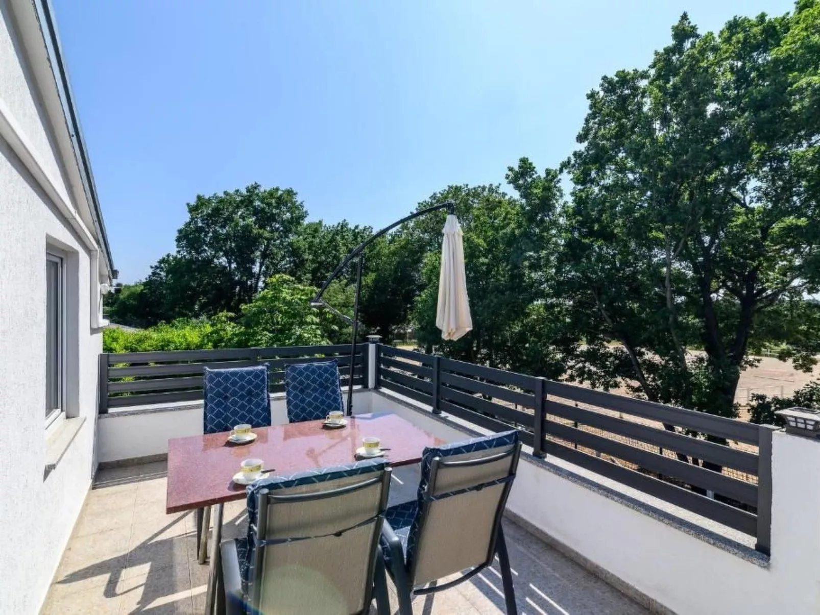 Charmantes Ferienhaus in Medulin, mit Pool...-Buiten