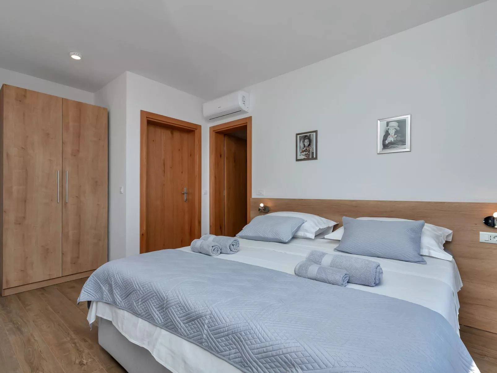 Moderne Villa Smart mit Pool und Meerblick-Binnen