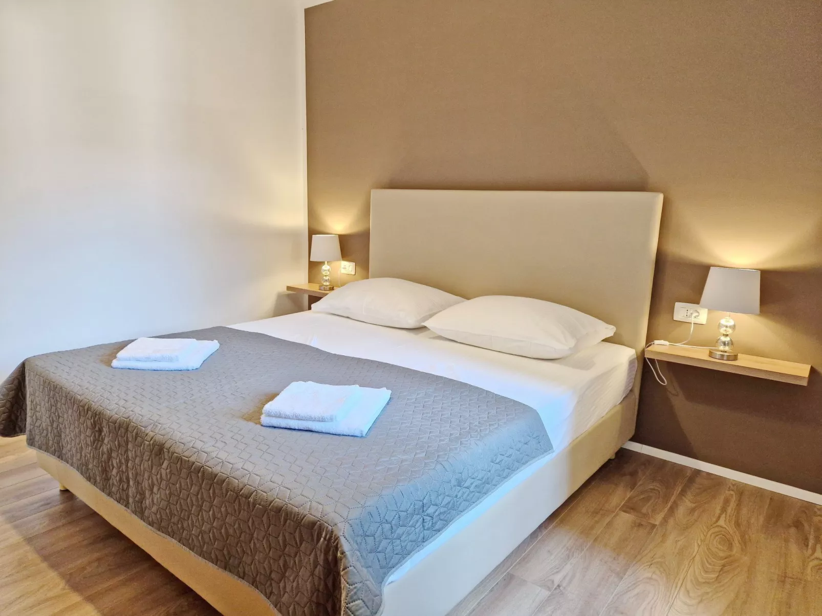 In Baška mit Eigenem Balkon-Binnen