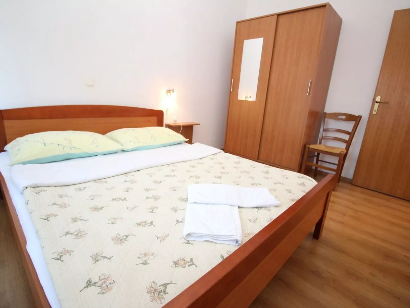 In Baška mit Eigenem Balkon-Binnen