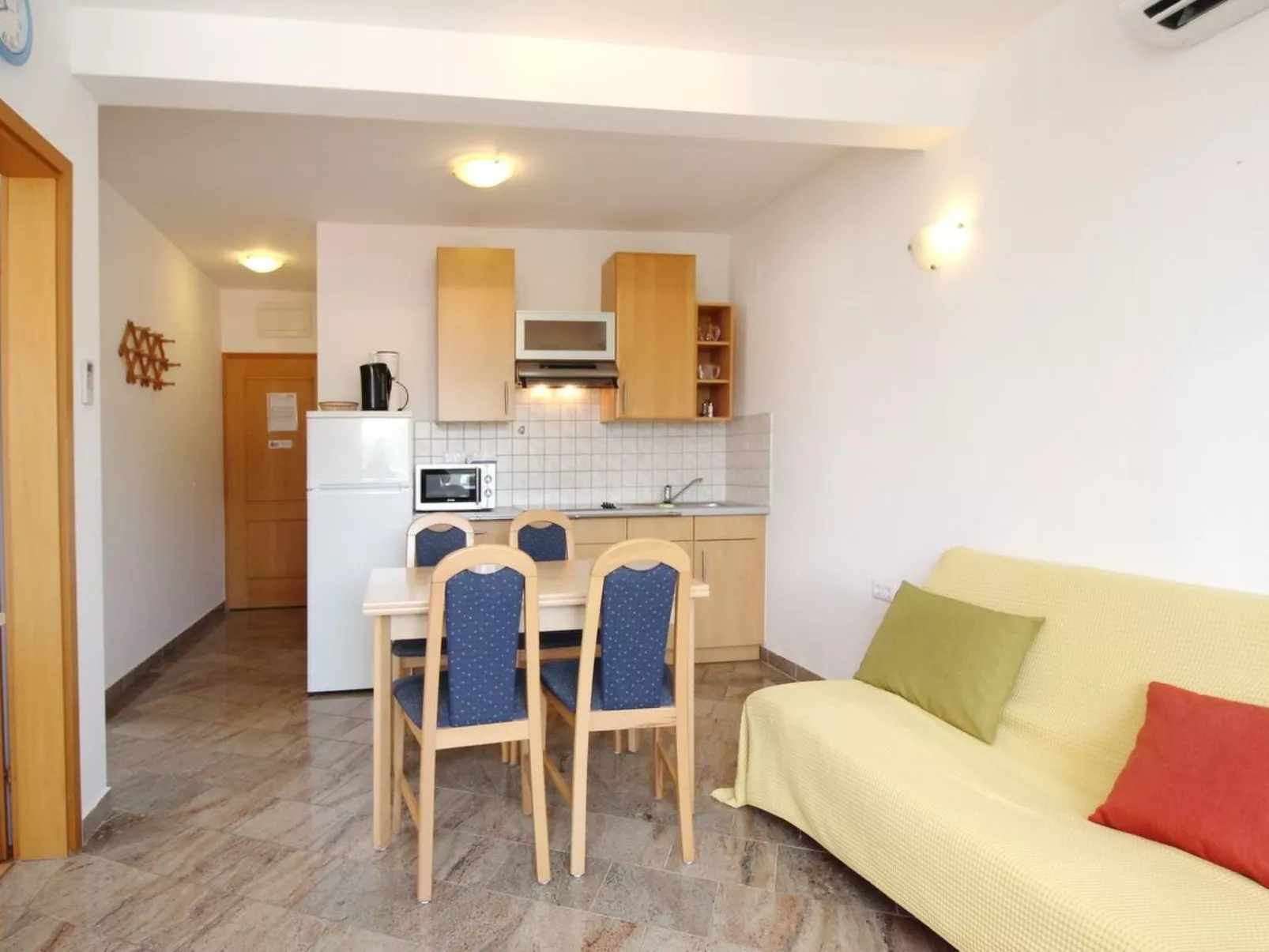 Wohnung in Baška mit Eigenem Balkon-Binnen