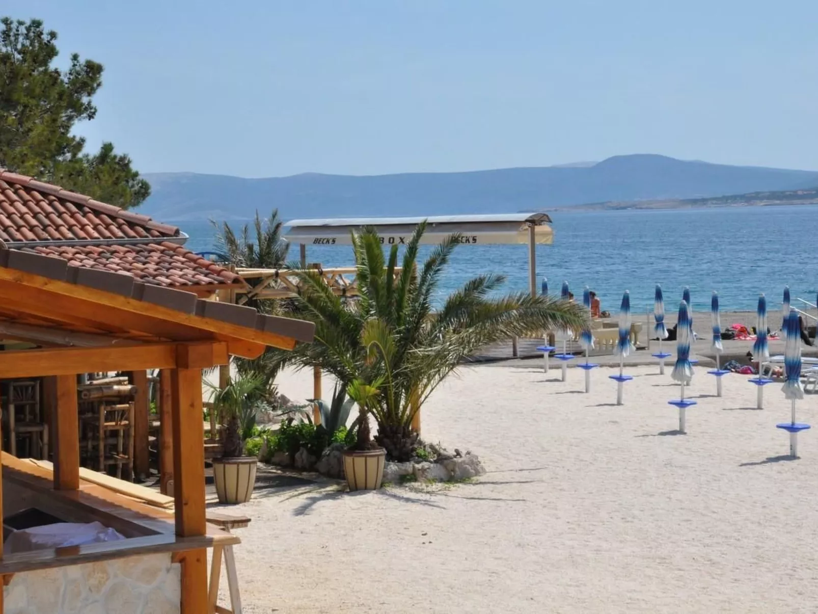 Wohnung mit Balkon und Meerblick-Buiten
