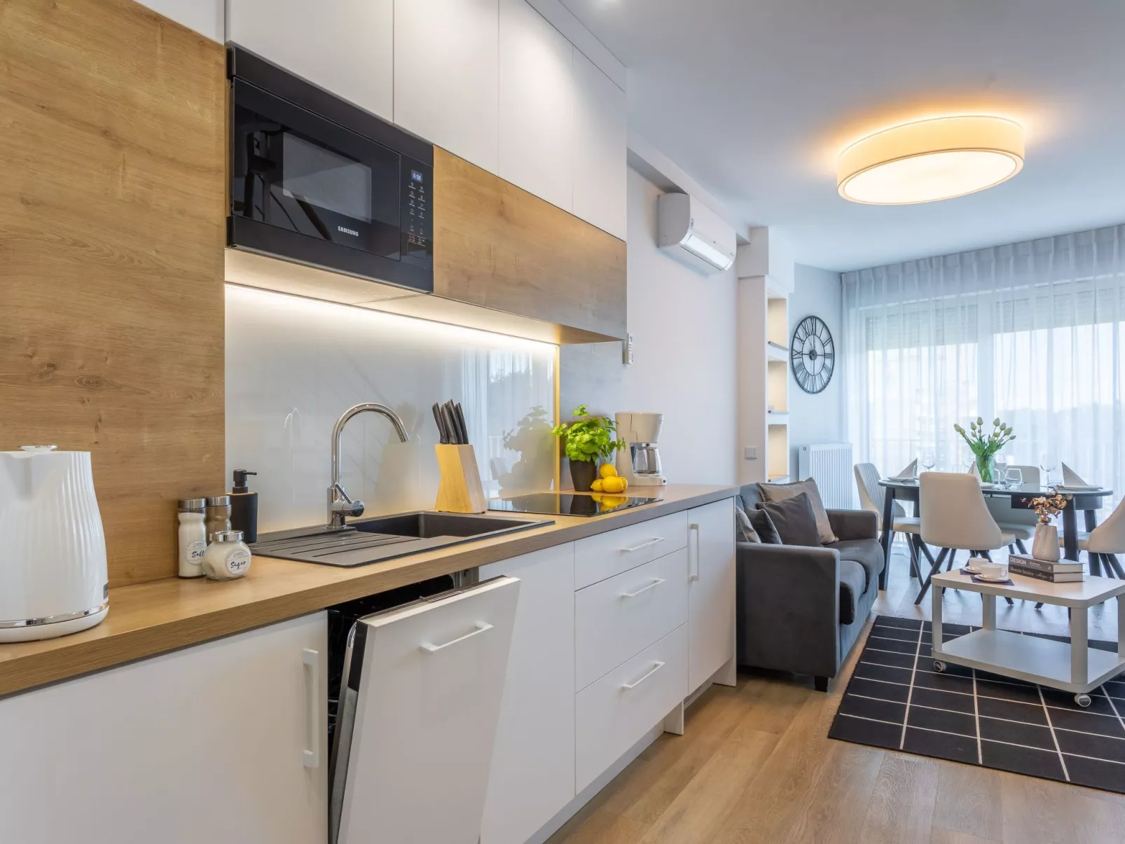 Helle Ferienwohnung Albus direkt am Strand-Image-tags.info