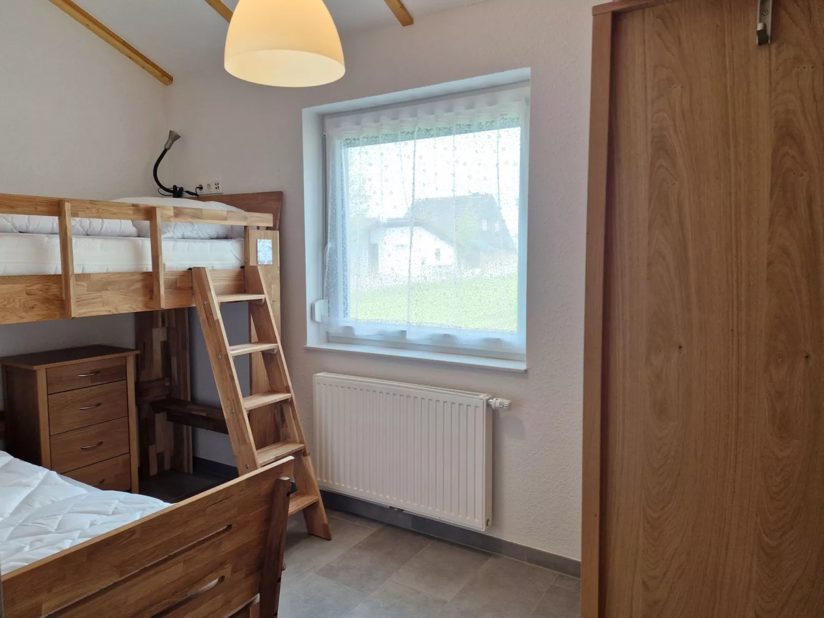 G8 freistehendes Ferienhaus mit Gartenhaus-Binnen