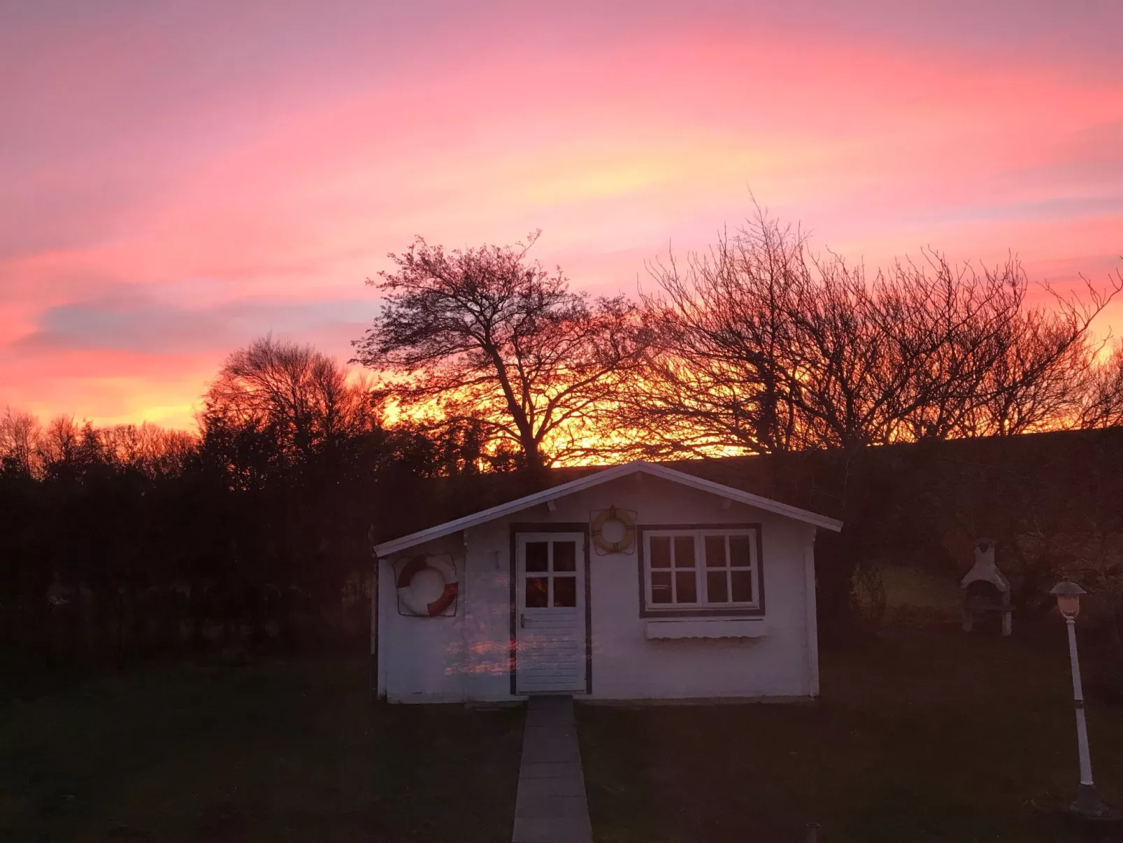 E3 Haus mit Wintergarten, Kamin und Deichblick-Buiten
