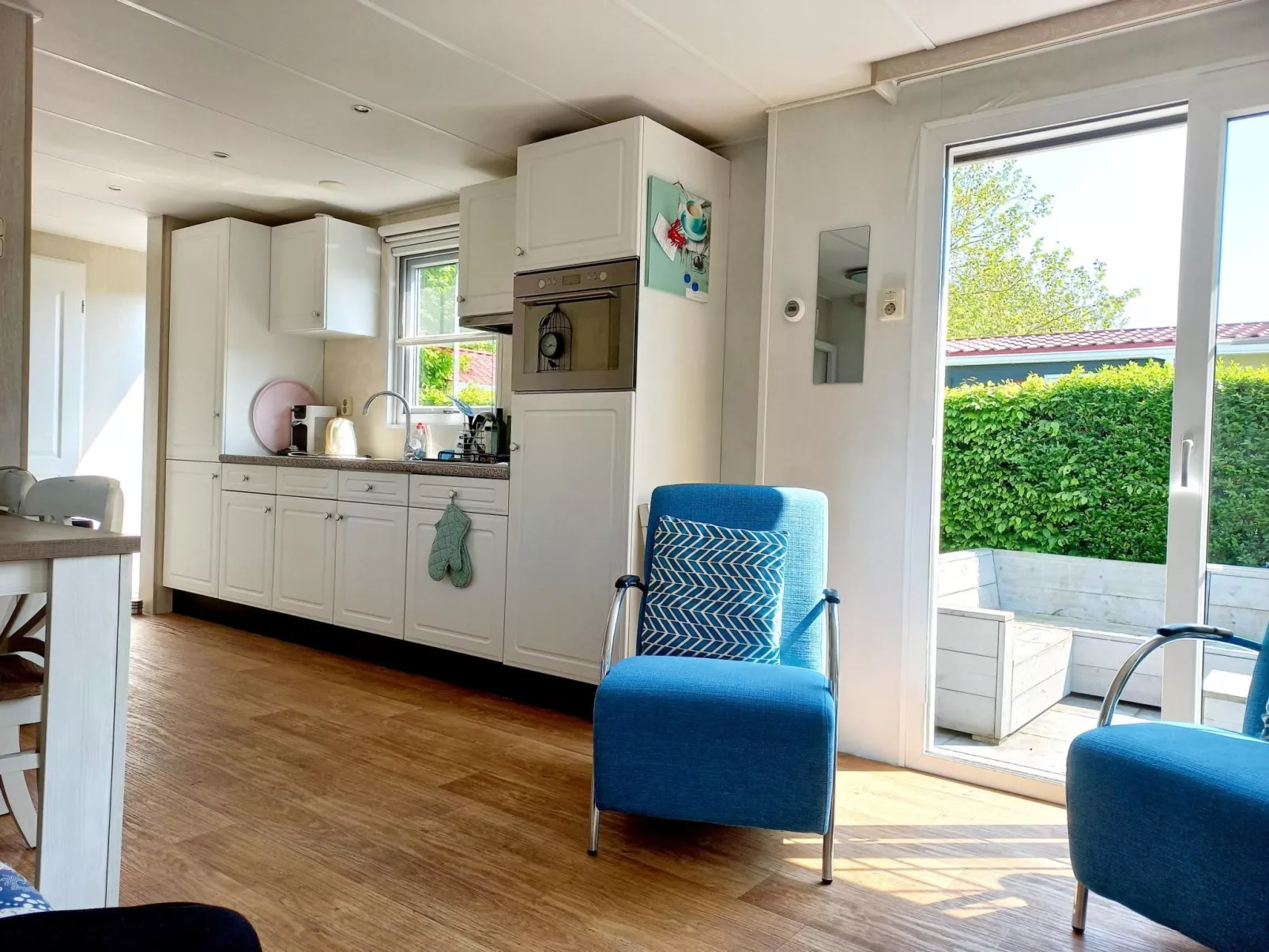 Gemütliches Chalet mit Terrasse-Binnen