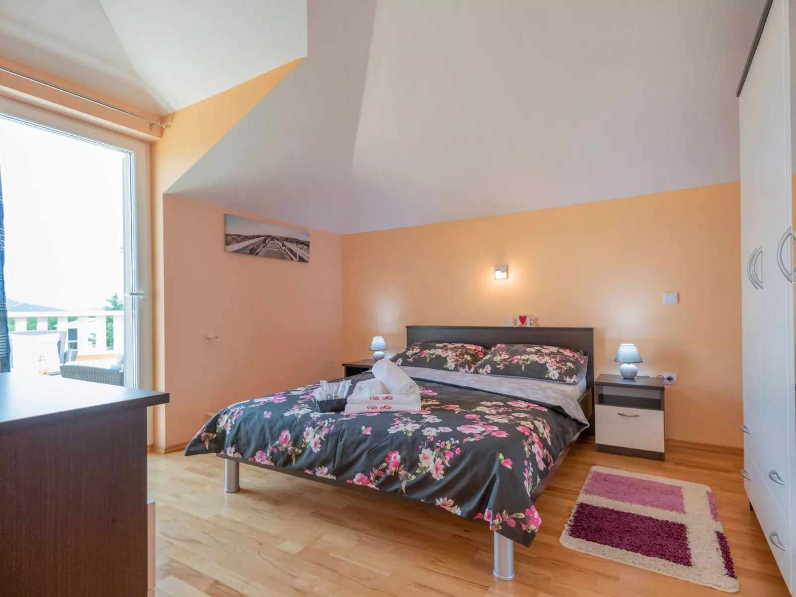 Villa "Mile" mit beheiztem Pool, Grill und Terrasse-Binnen