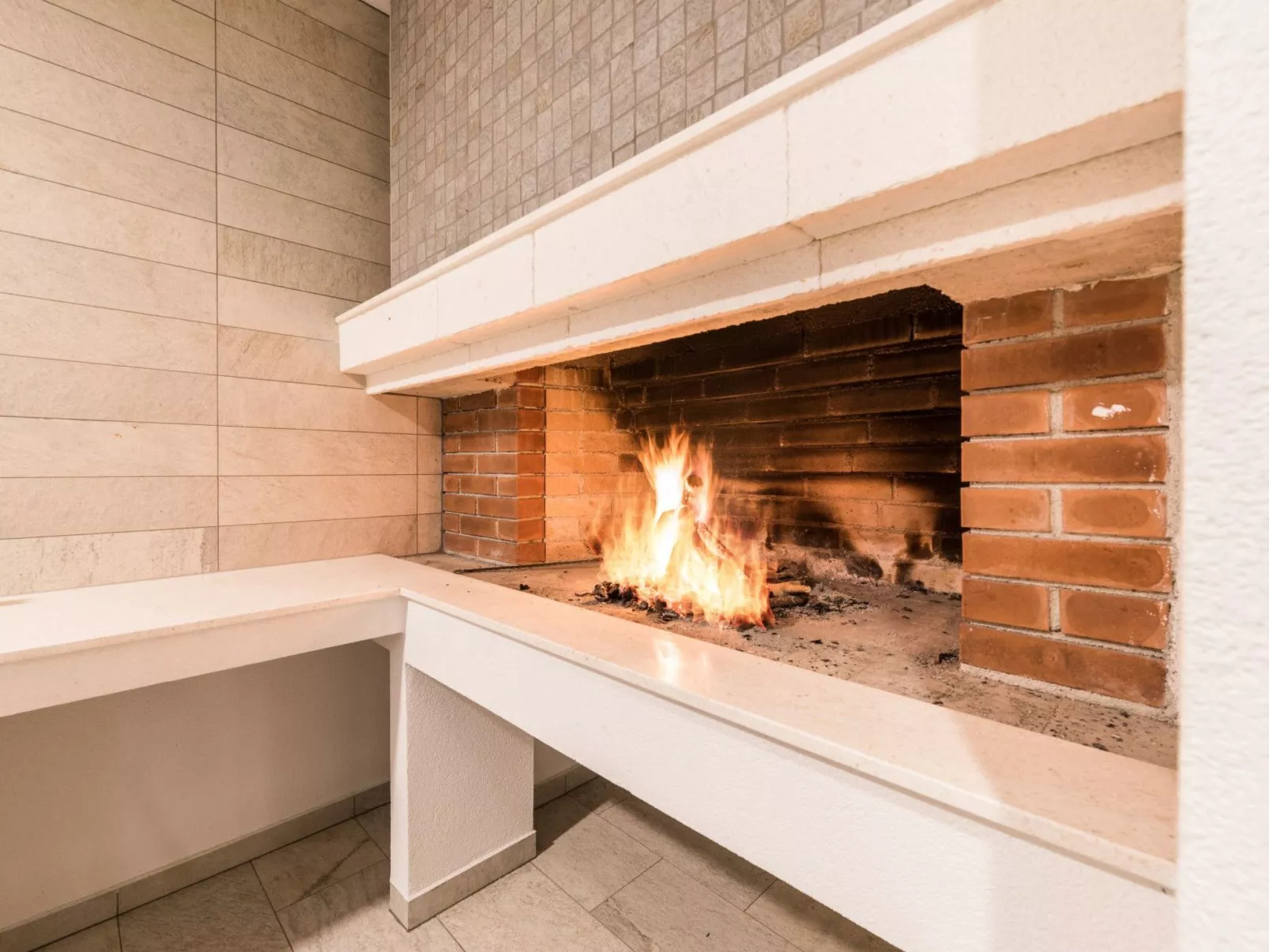 Haus für 9 Personen und 1 Kind in Gornje Rastane-Binnen