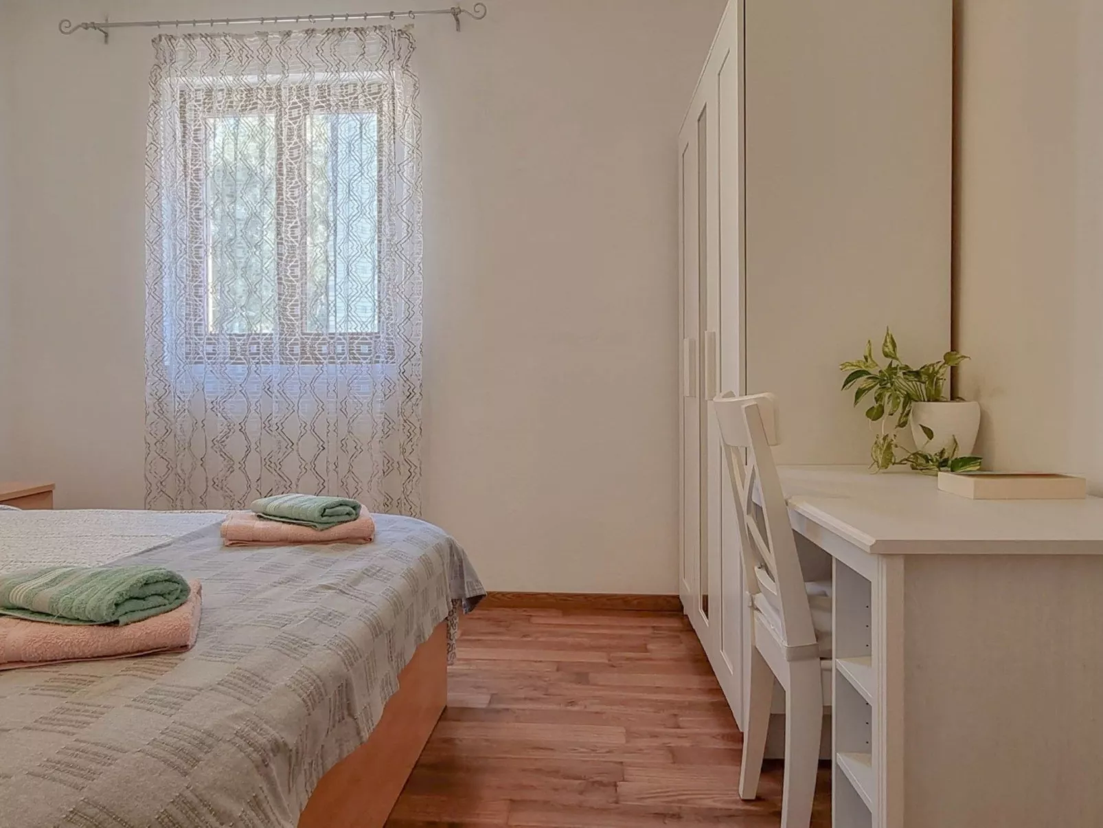 Libera am Strand-Binnen