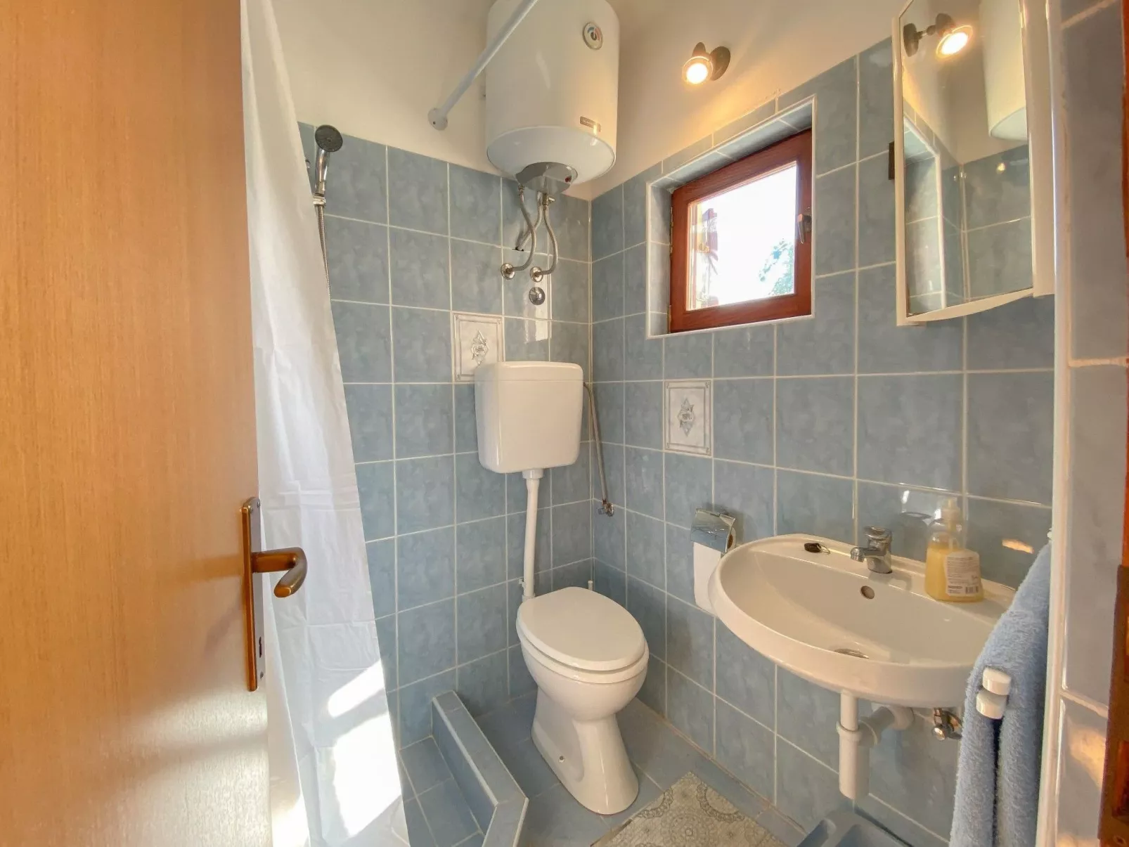 Für 2 Personen ca. 20 m&sup2; in Novigrad, Adriaküste Kroatien (Westküste von I-Binnen