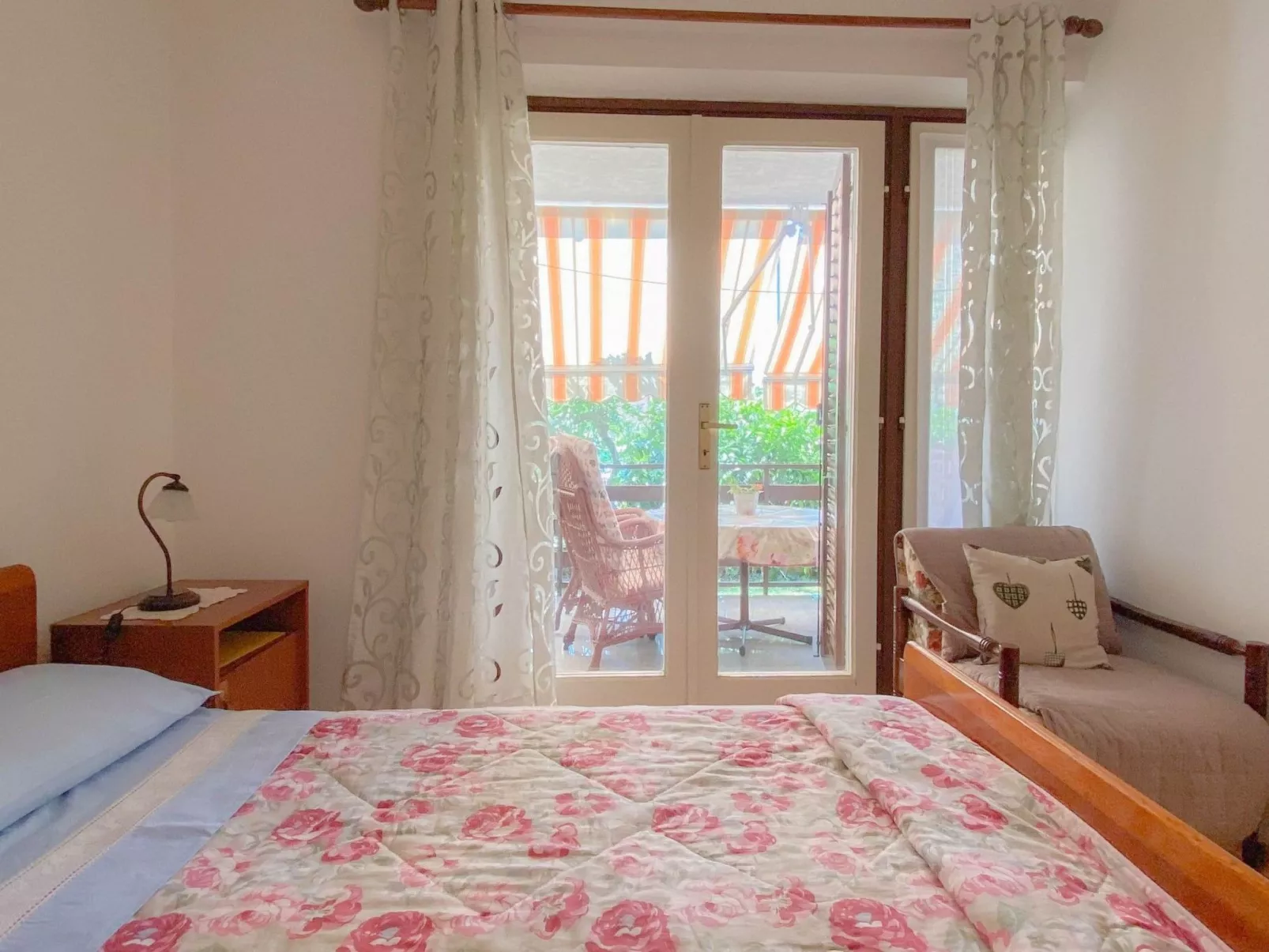 Vinka in Strandnähe-Image-tags.info