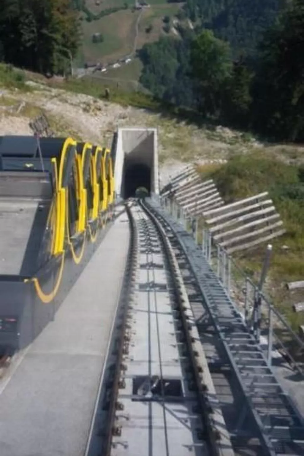 Guntern in Lauerz-Image-tags.info