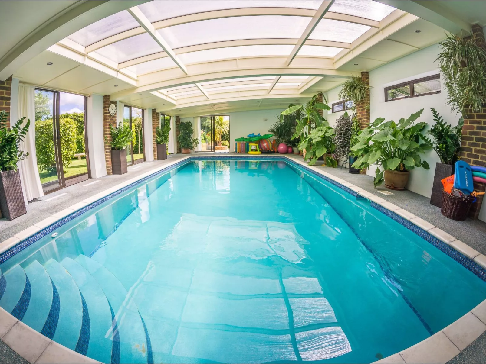 Anwesen mit Pool-Image-tags.info