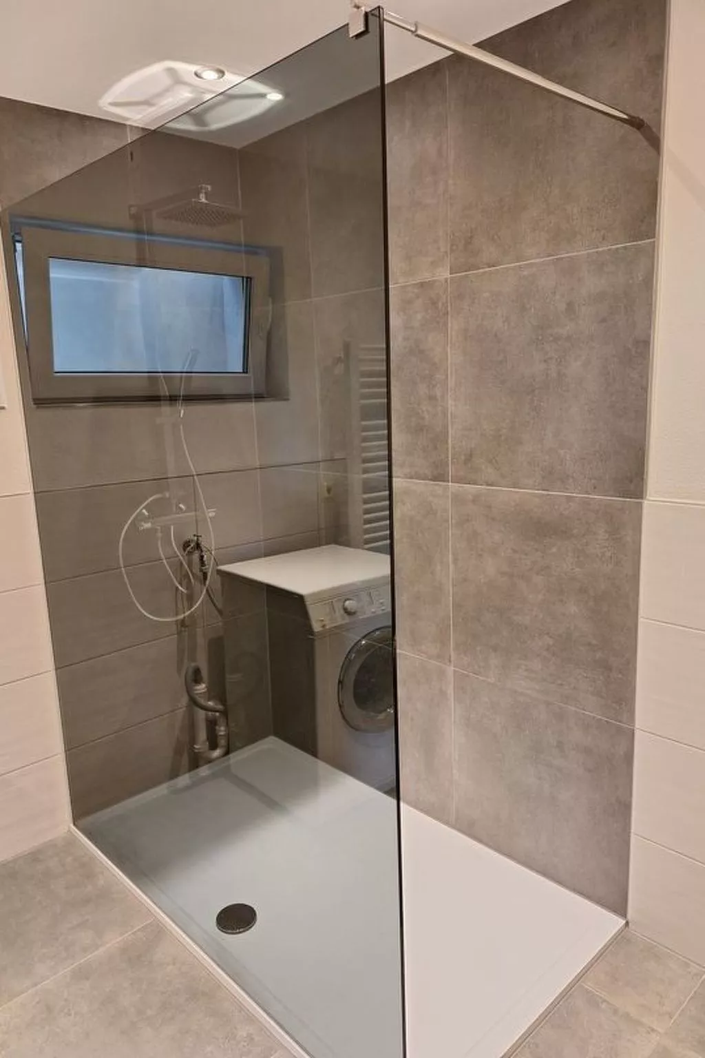 Mit sonniger Terrasse und Ausblick-Image-tags.info