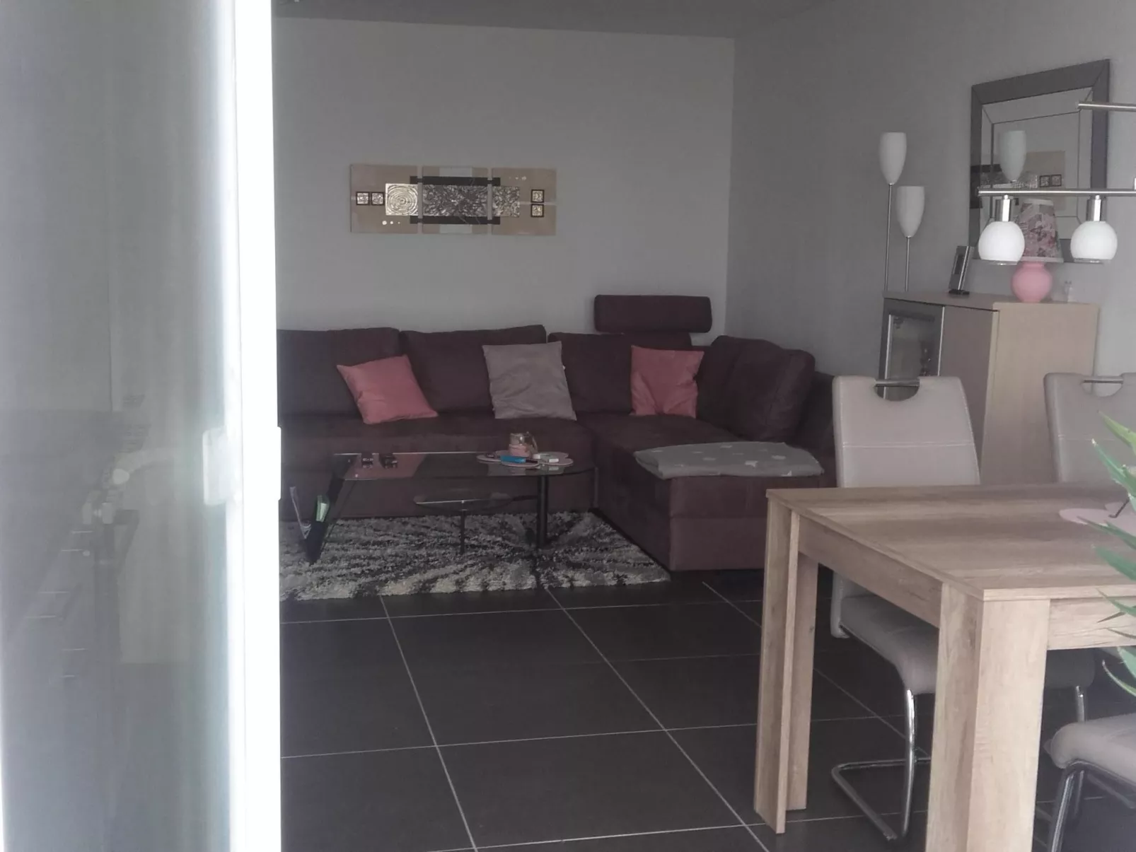 Wohnung mit großer Gartenterrasse und Ausblick-Binnen