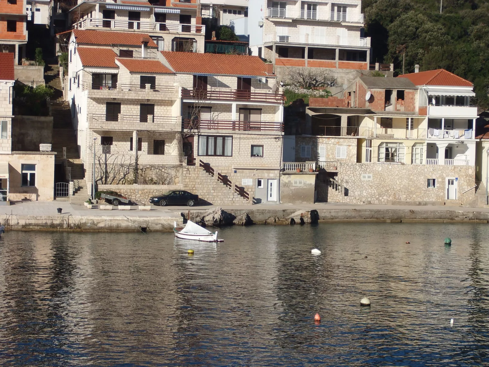 Erdgeschoss-Wohnung-Buiten