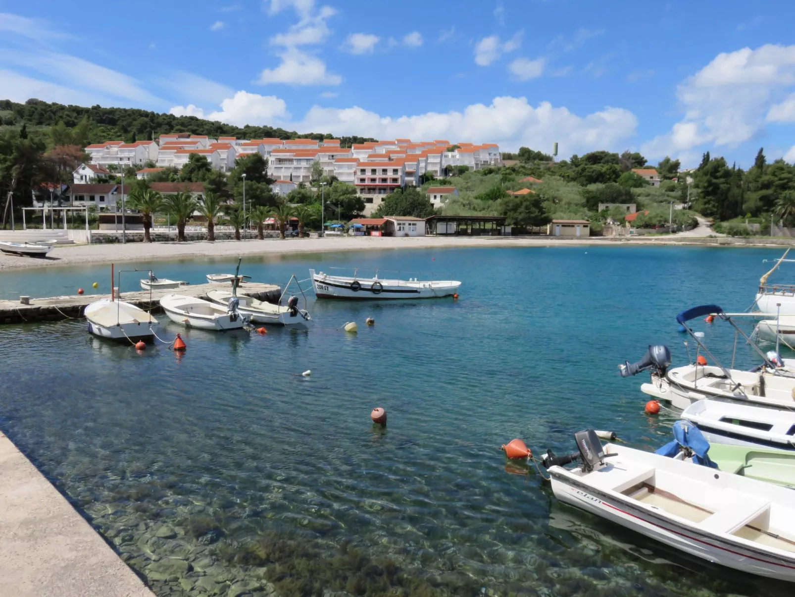 Apartment Bella mit Balkon und Terrasse in Necujam-Buiten