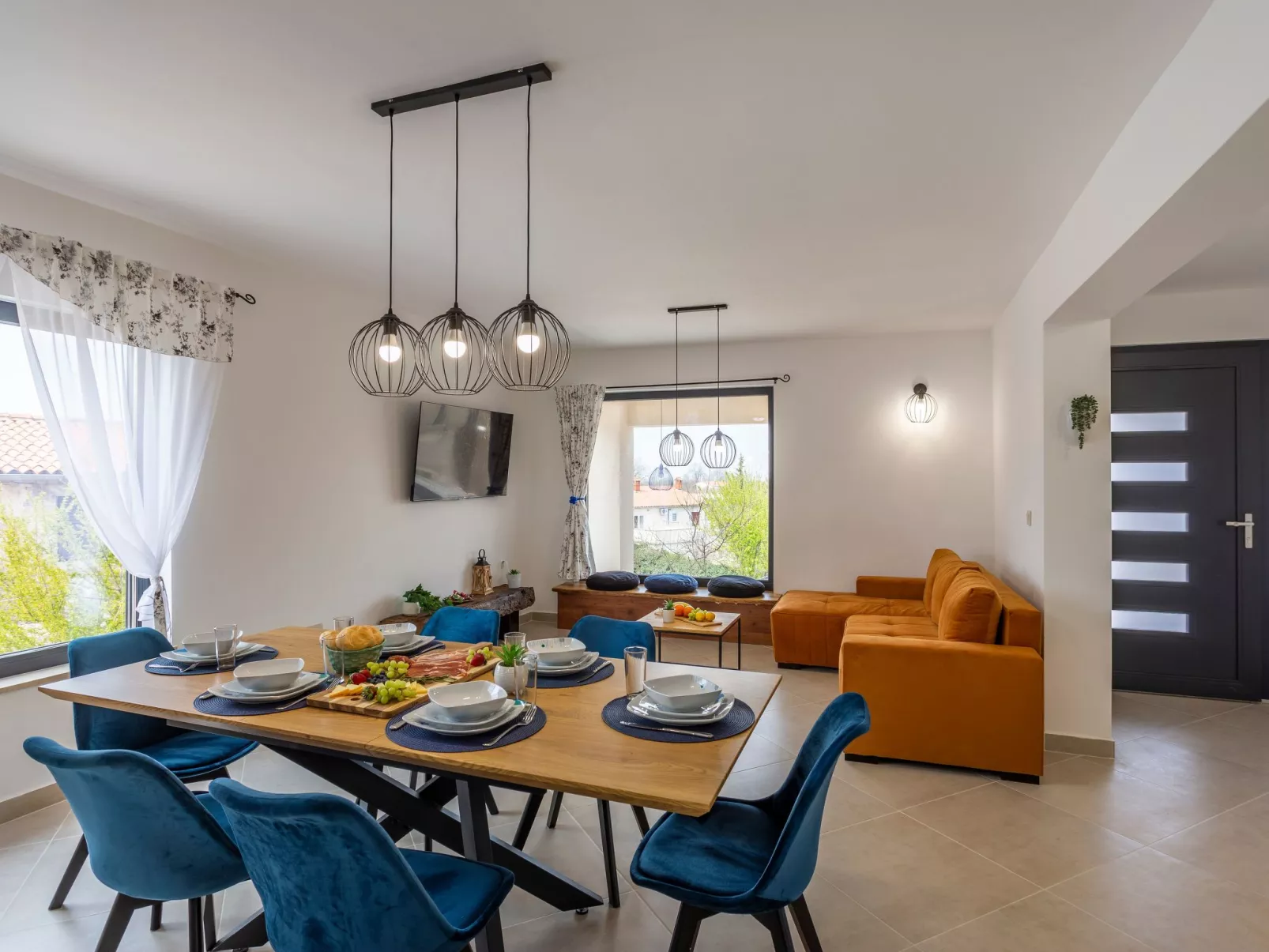 Schönes Ferienhaus in Modrusani mit Großem Garten-Binnen