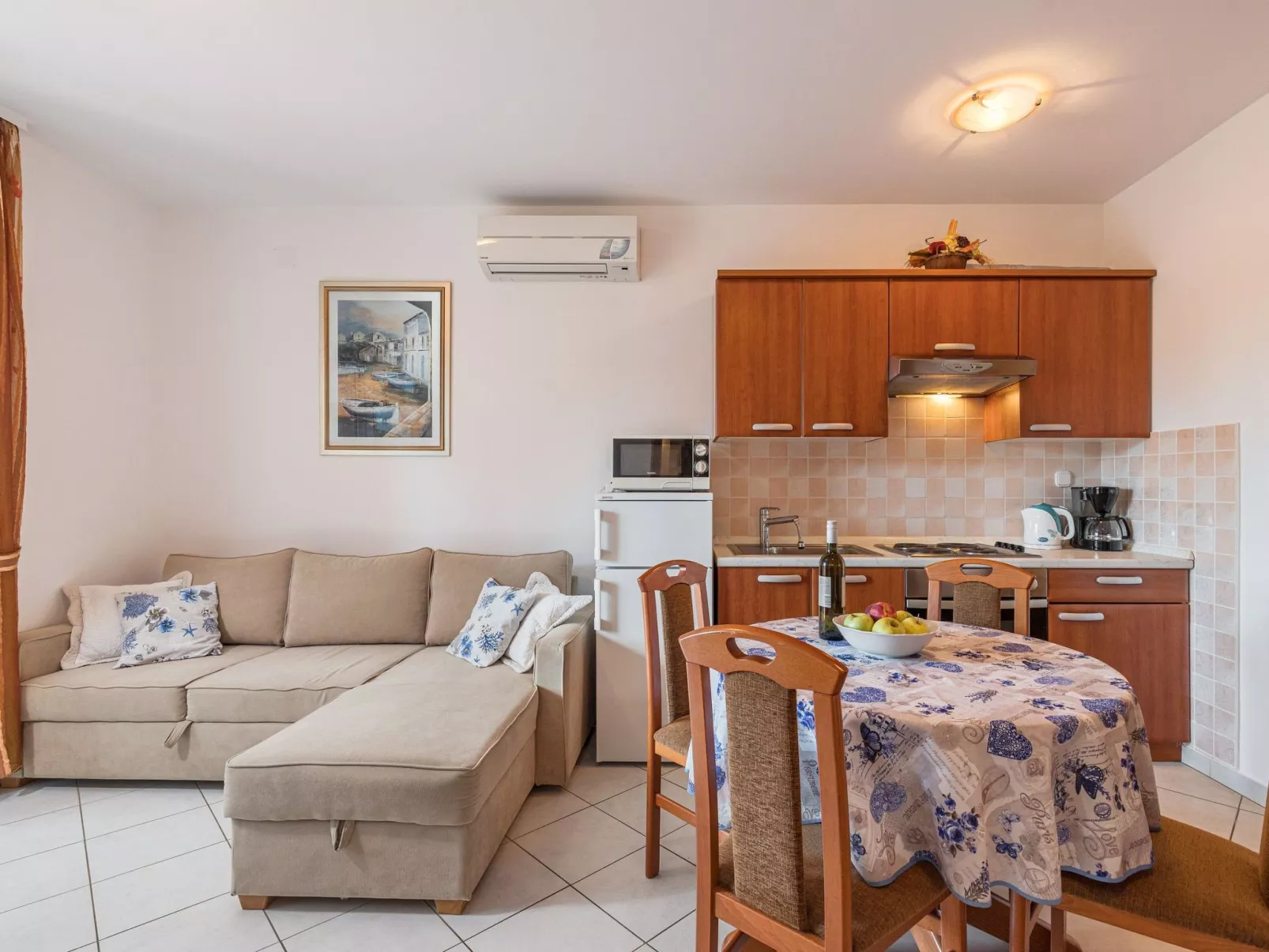 Villa Pinta mit großem Garten-Binnen