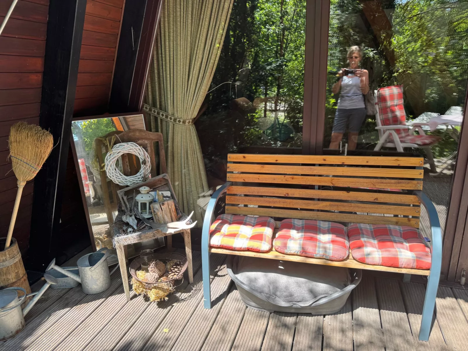 Eifelhäuschen Wald-Buiten