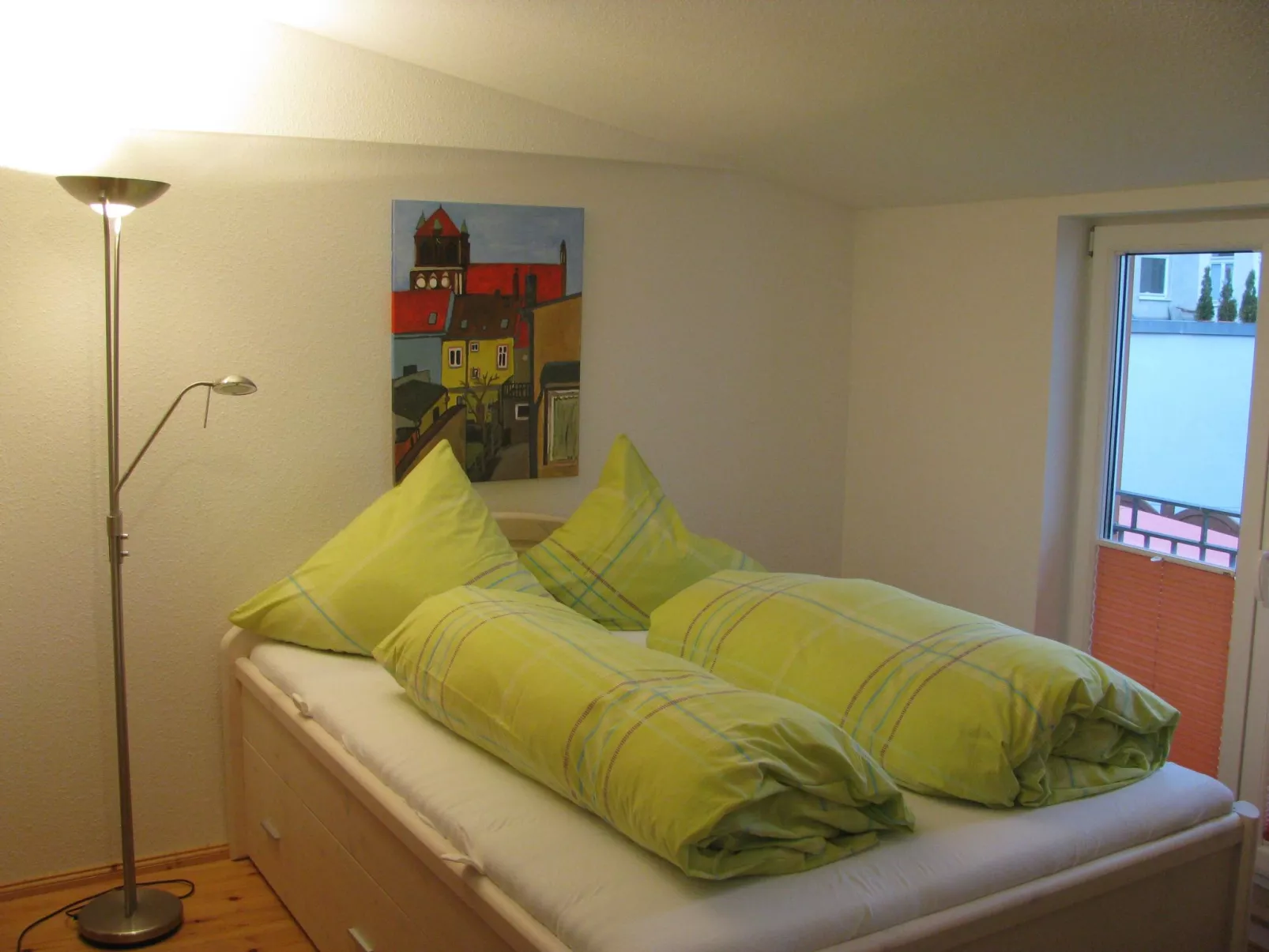 Moderne Wohnung mit Terrasse in zentraler Lage-Binnen