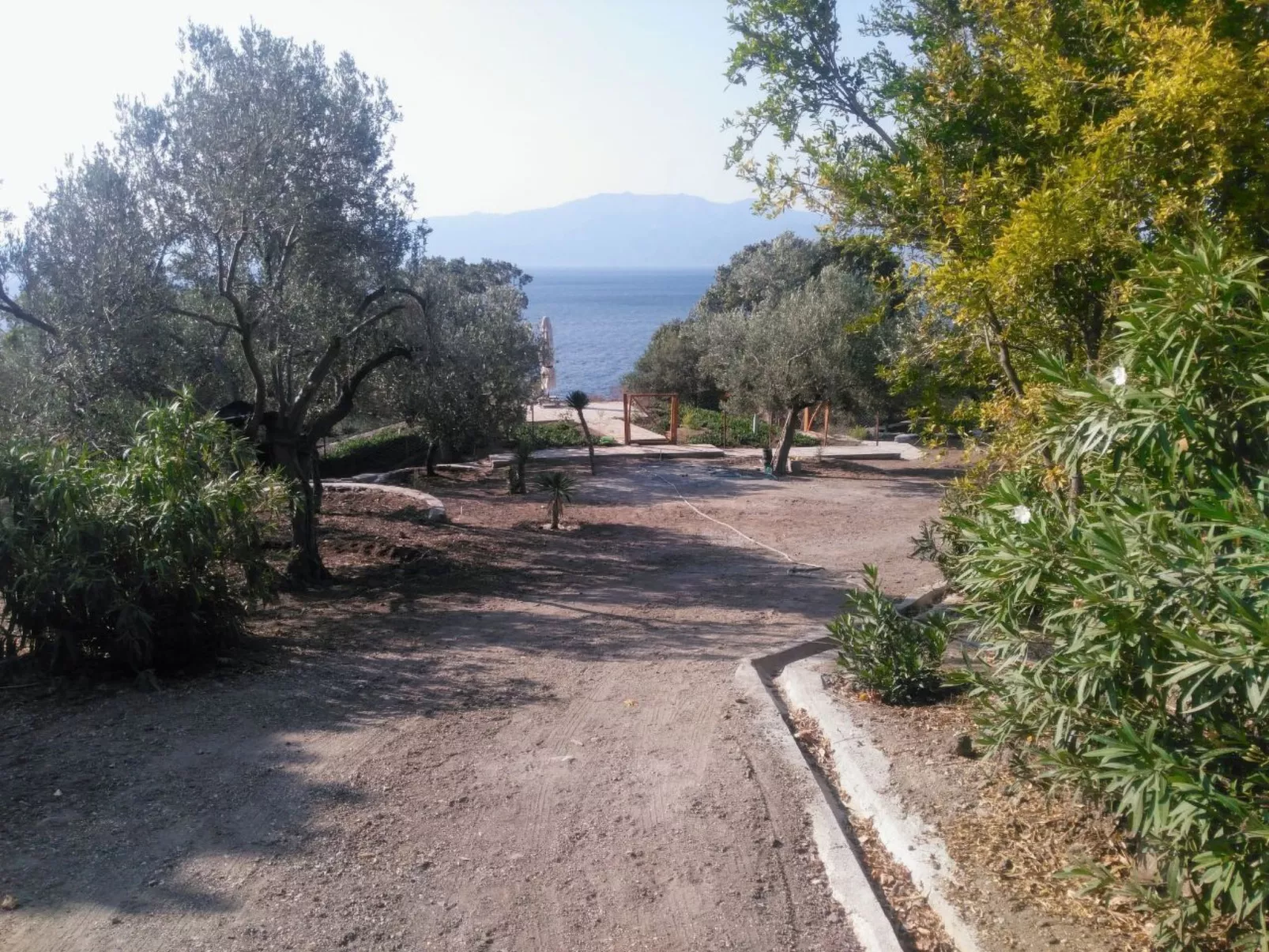 Assos Sivrice Gästehaus-Buiten