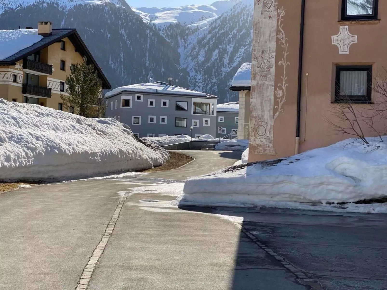 Chesa Calderas-Buiten