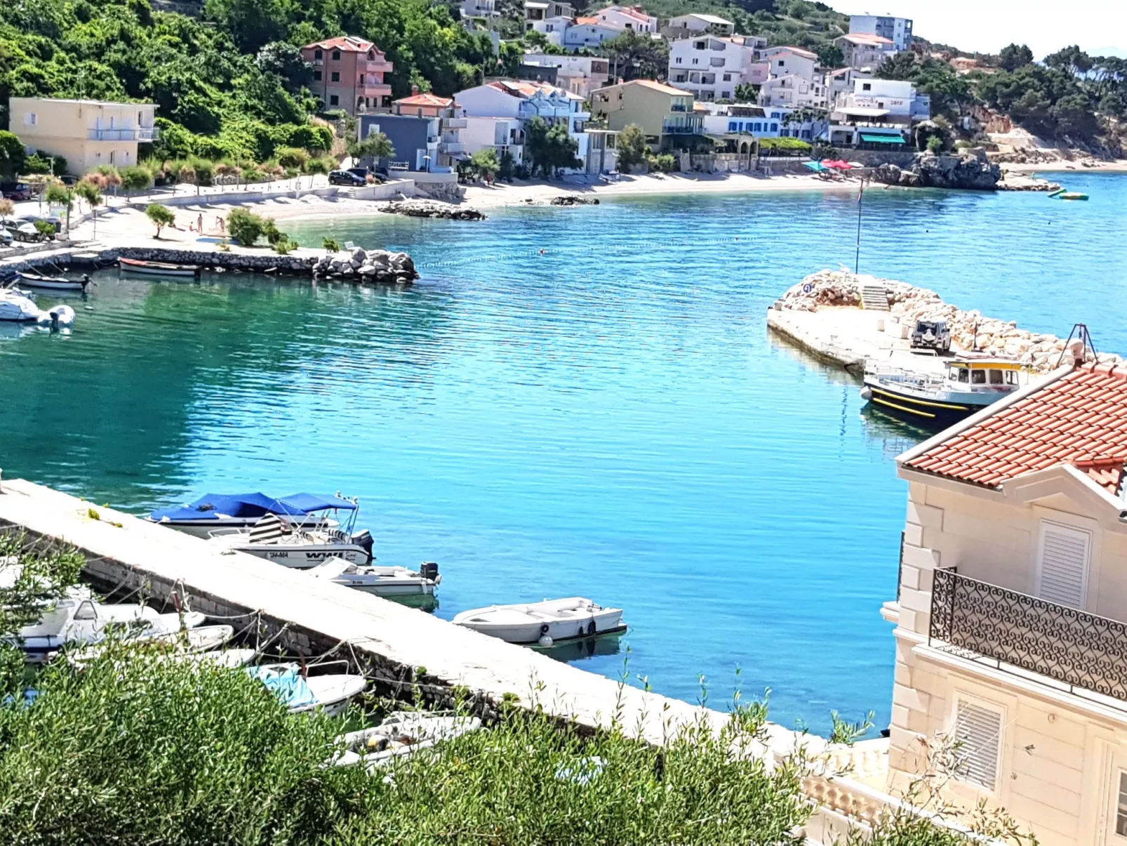 Tolle Wohnung in Drašnice mit Schönem Garten-Buiten