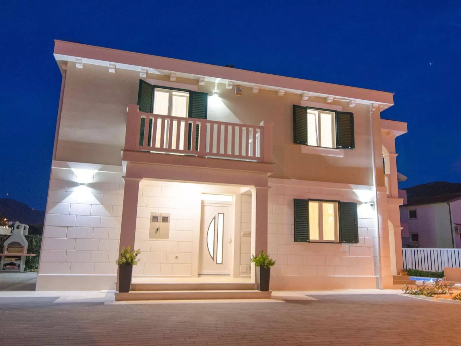 Villa Belezza 1 in der Nähe des Strandes-Buiten