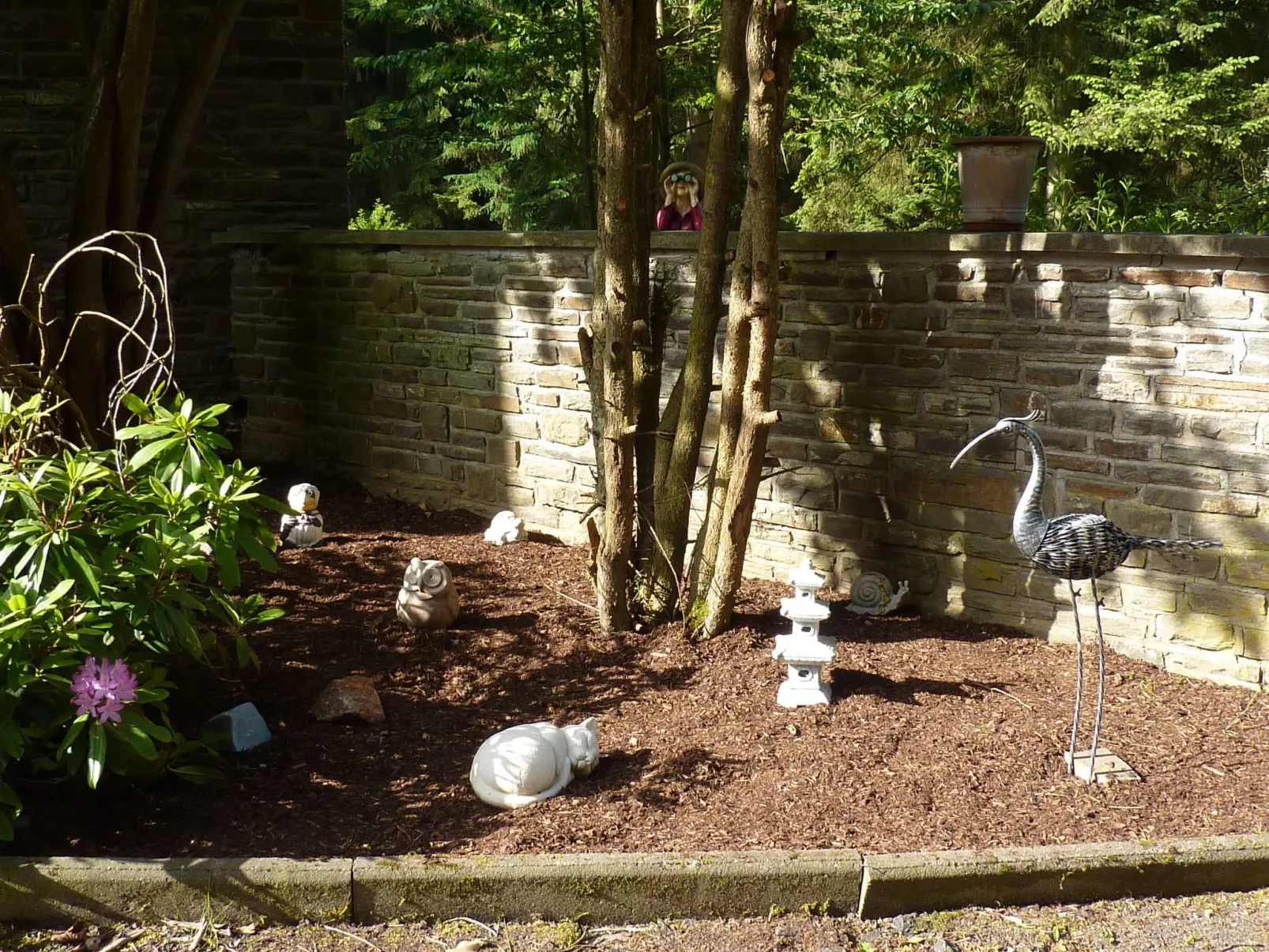 Holz-Blockhaus für vier Personen mit Terrasse-Image-tags.info