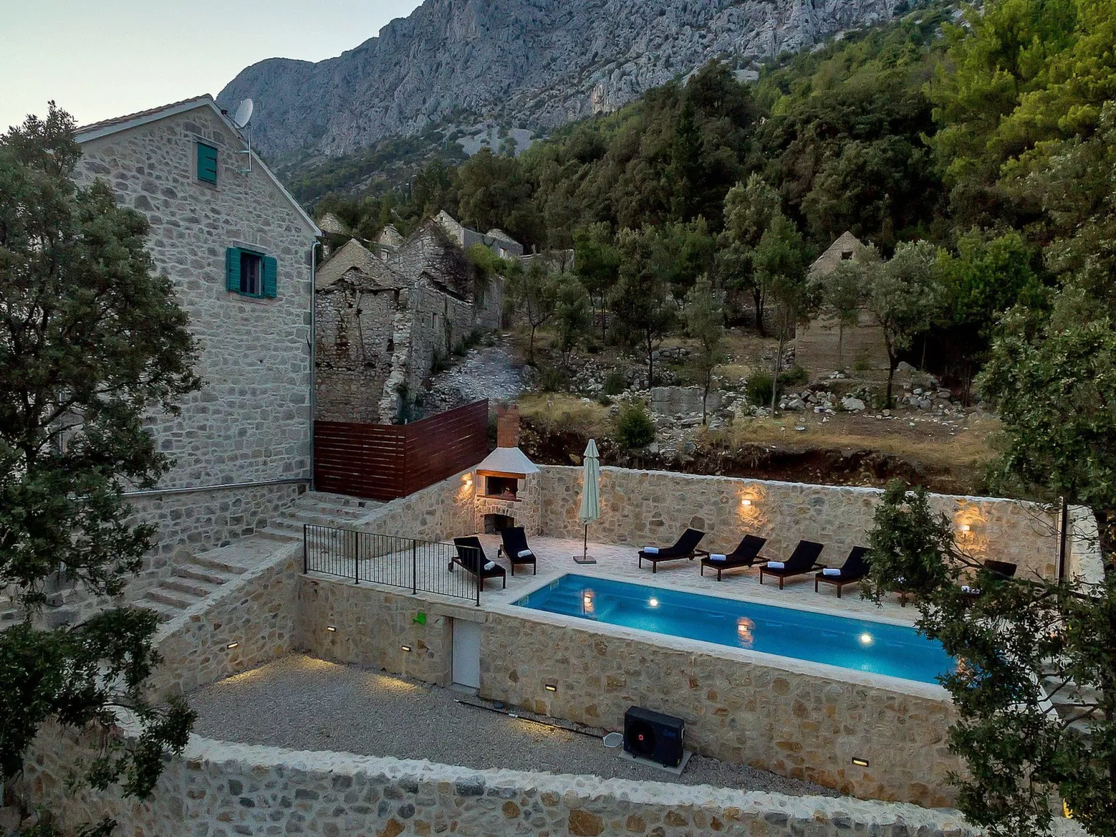 Barbarello-Image-tags.info