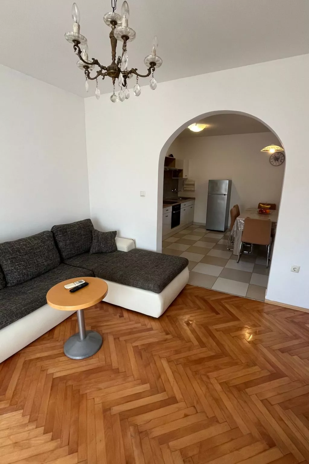 Für sechs Personen-Binnen