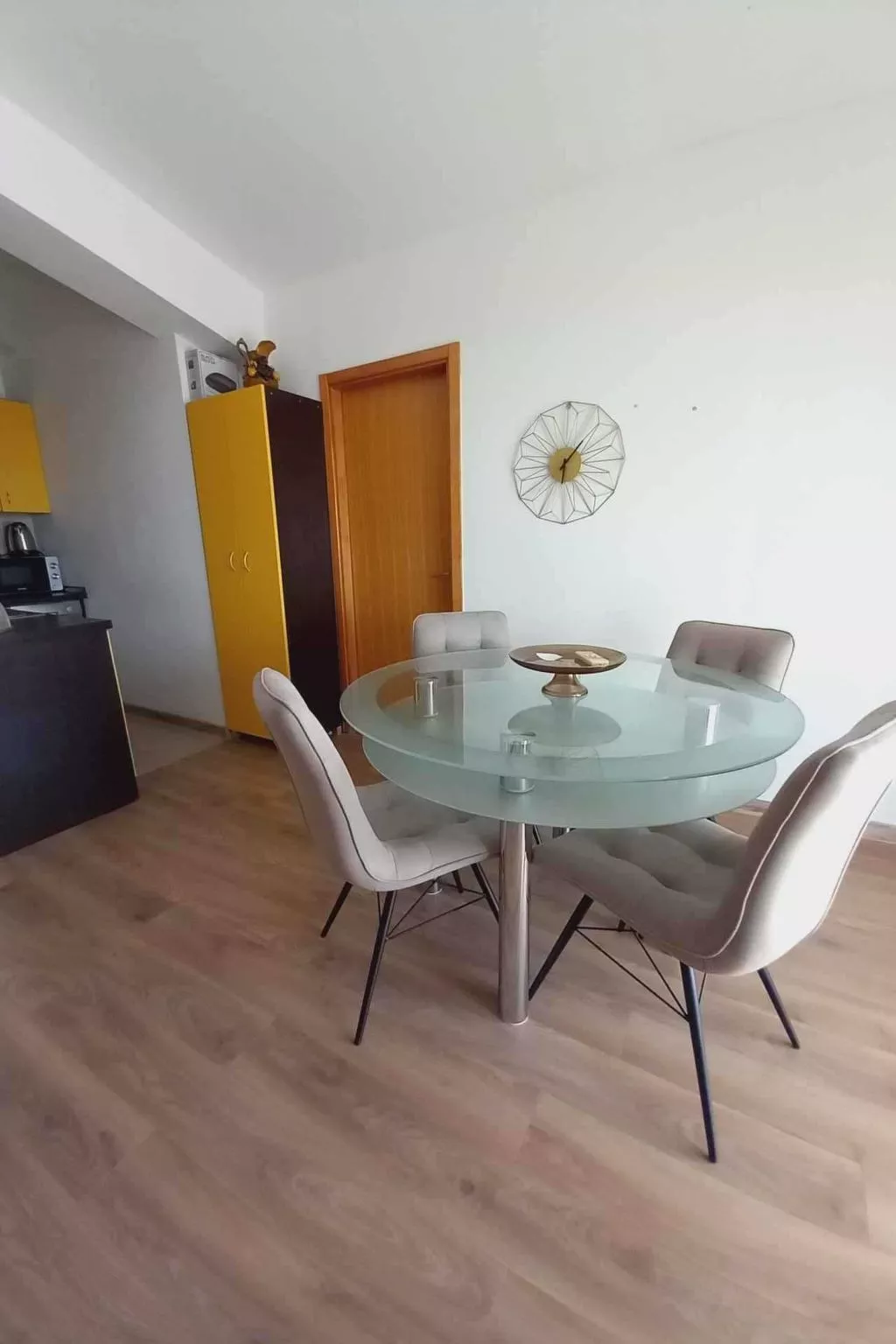 Wohnung mit Whirlpool-Binnen