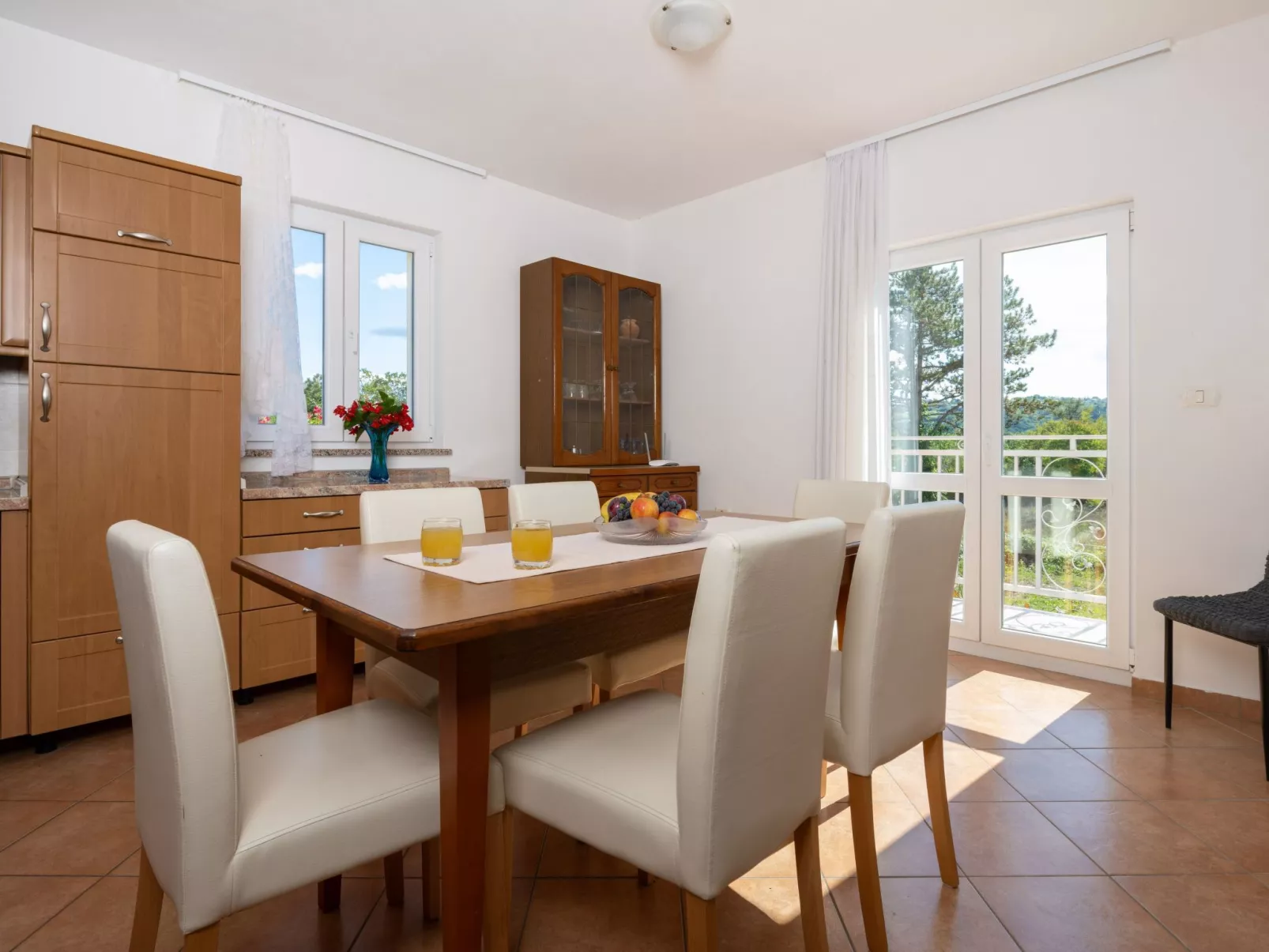 Haus Orange - Familienfreundliche Lage mit Pool-Binnen