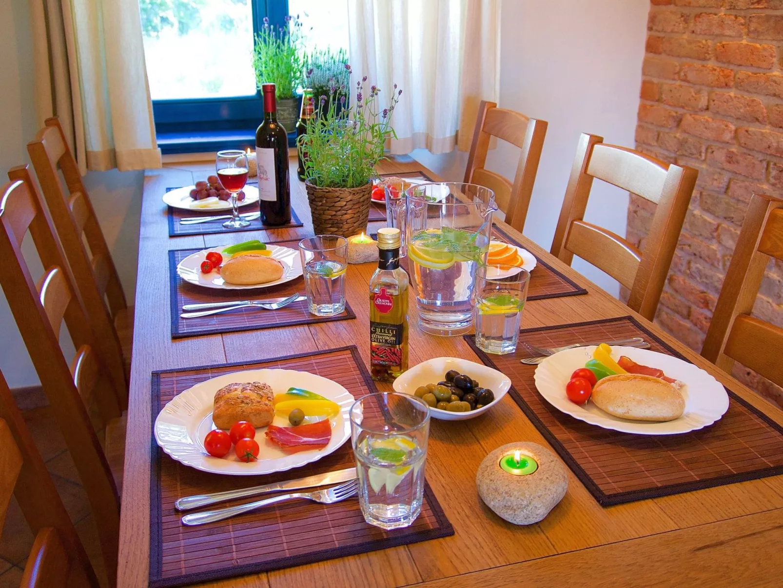 Ferienvilla mit Blick auf das Wasser-Binnen