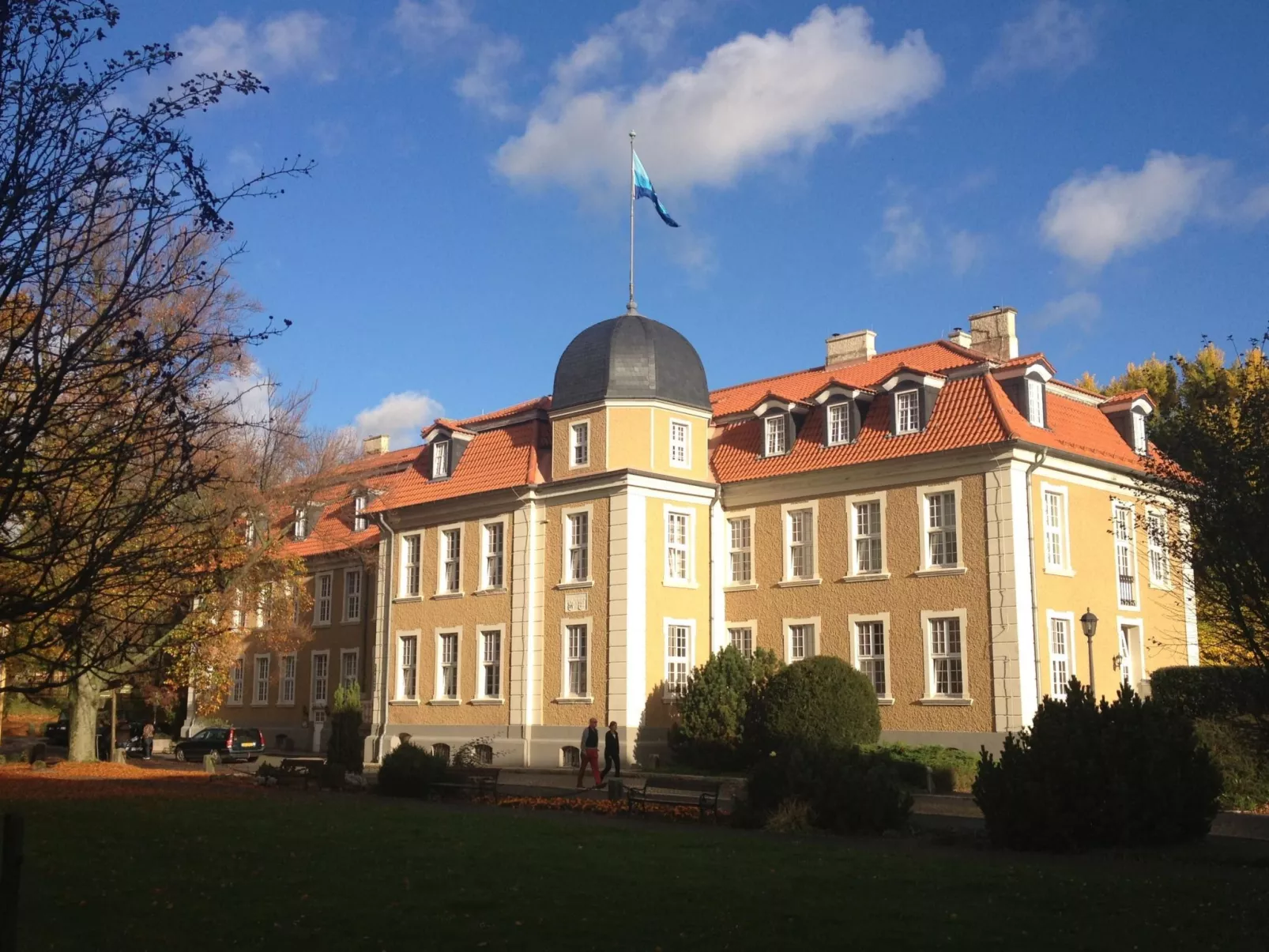 Großes, altes, umfassend saniertes Ferienhaus-Buiten