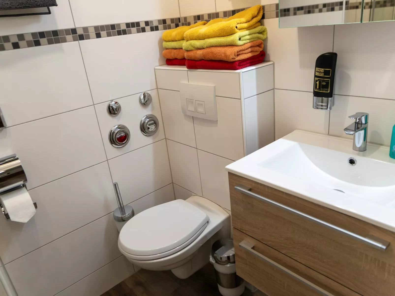 Mit Balkon und Geschirrspülmaschine-Binnen