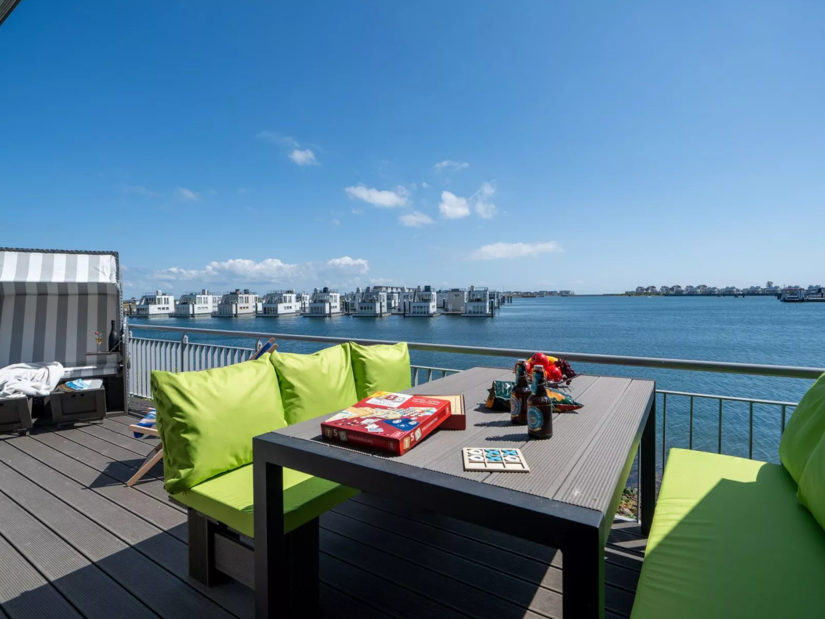 Schleivilla Kapitän James Cook2,  Löwen Dart HB8-Binnen