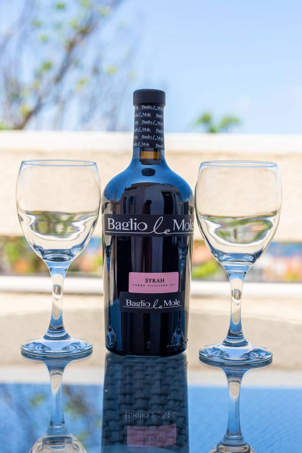 Geräumige Wohnung mit Meerblick vom Sonnenbalkon-Buiten