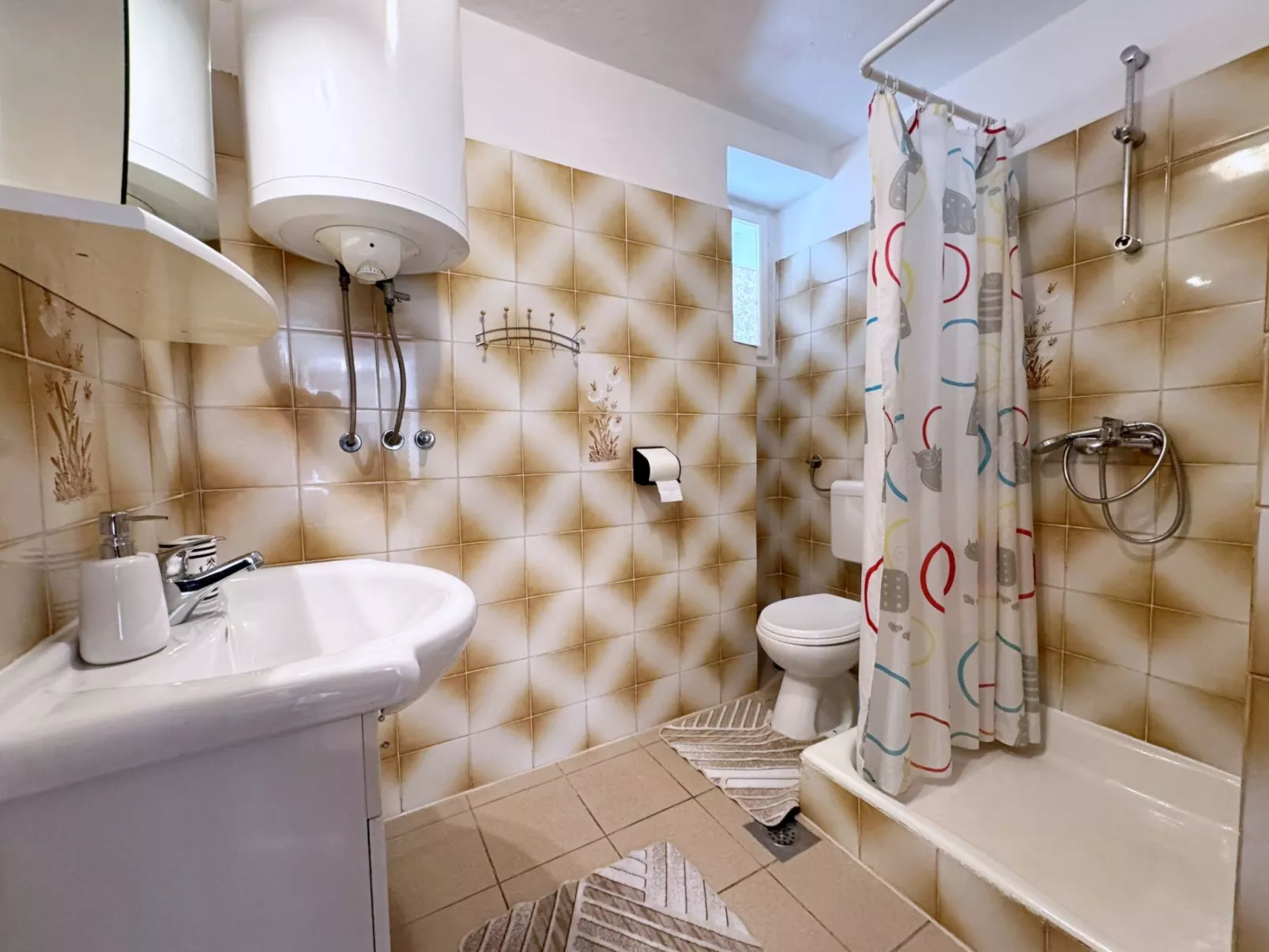 Apartment Car-Binnen