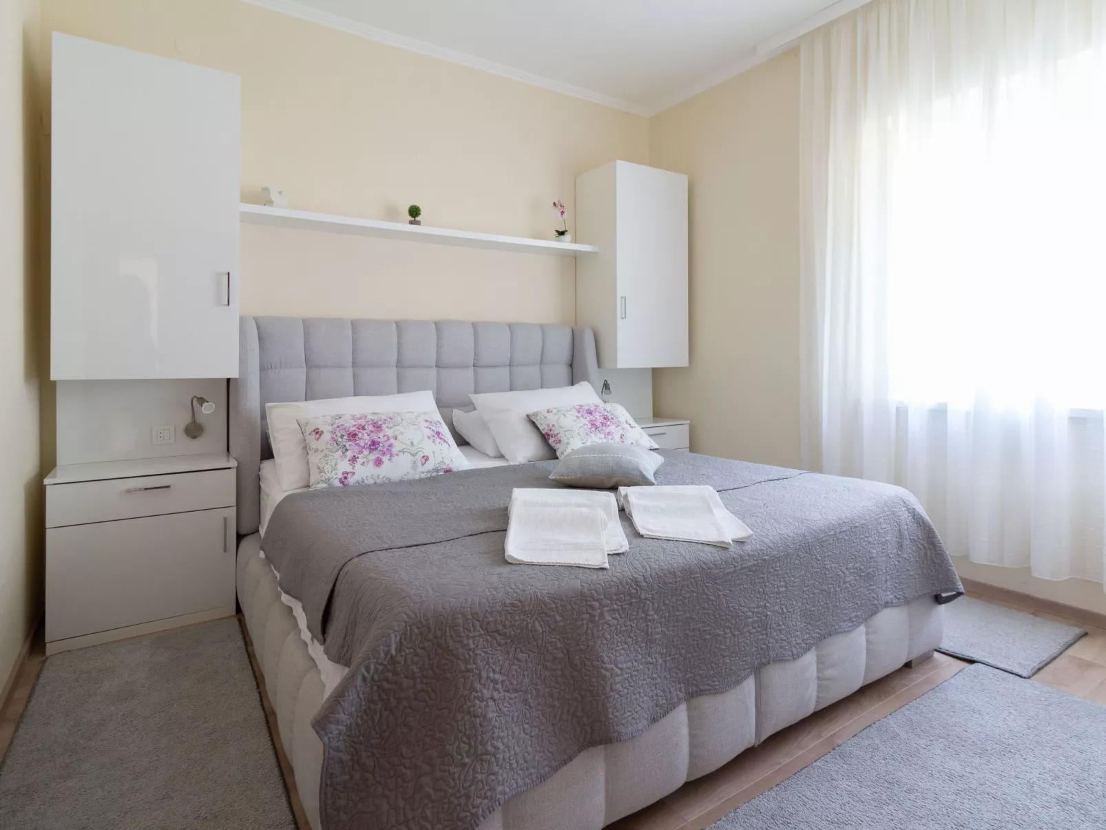 Wohnung mit Blick auf das Wasser-Binnen