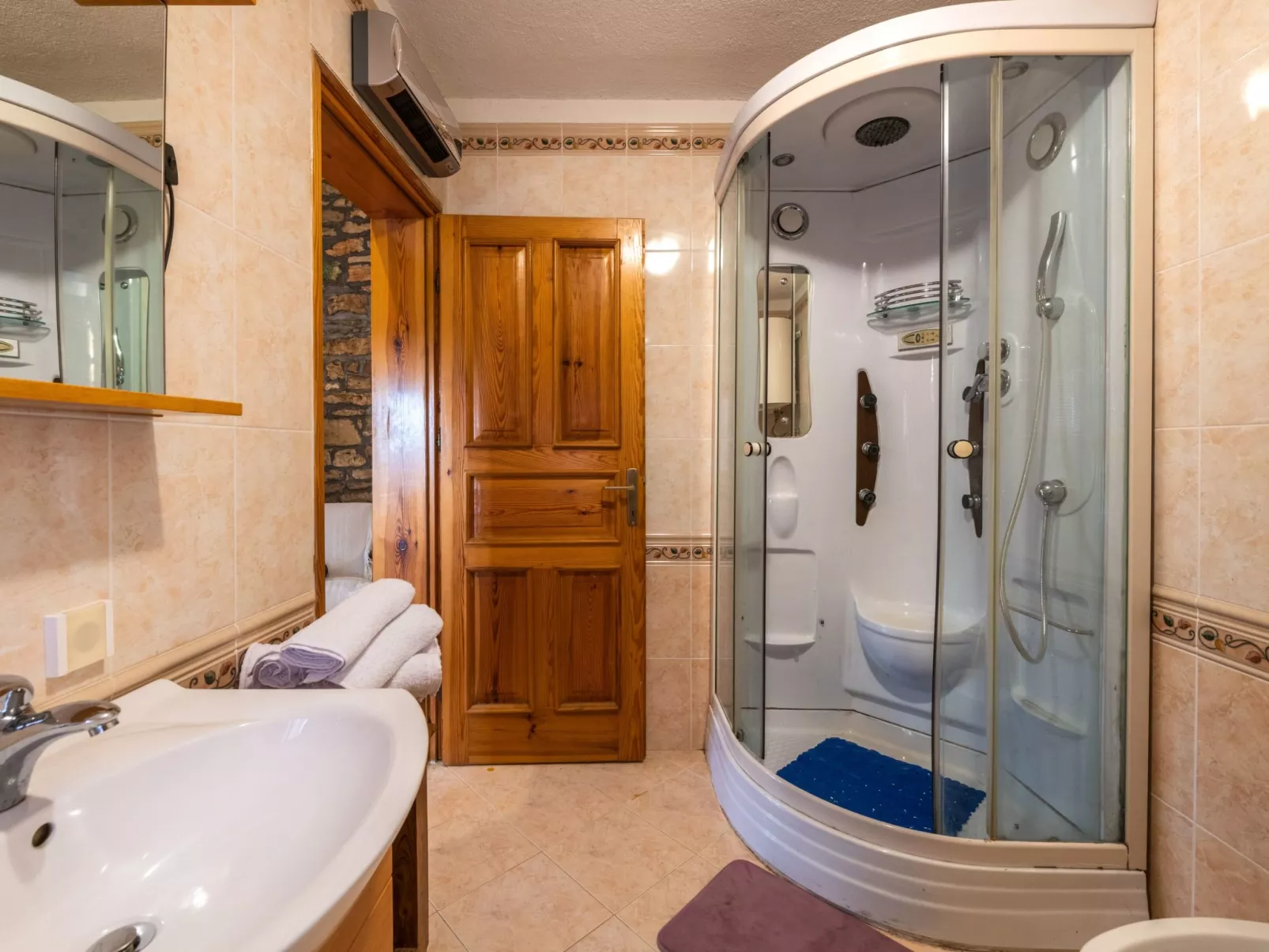 Apartment Larca-Binnen