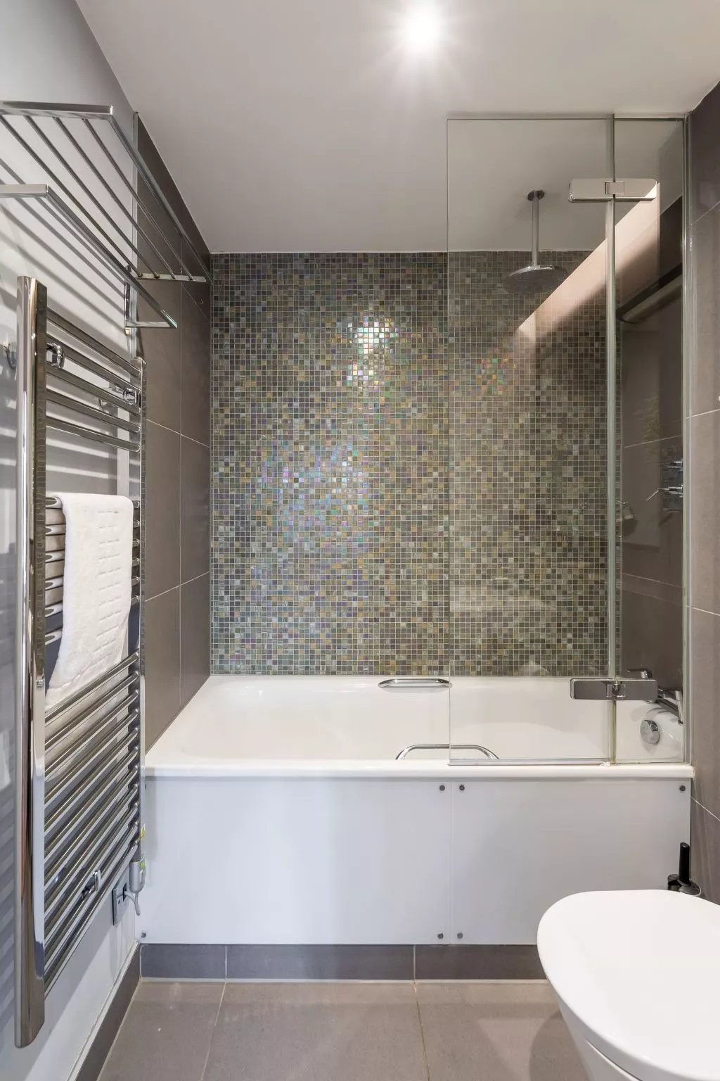 Luxuriöse 2-Bett-Wohnung im Hotelstil in Notting Hill-Binnen