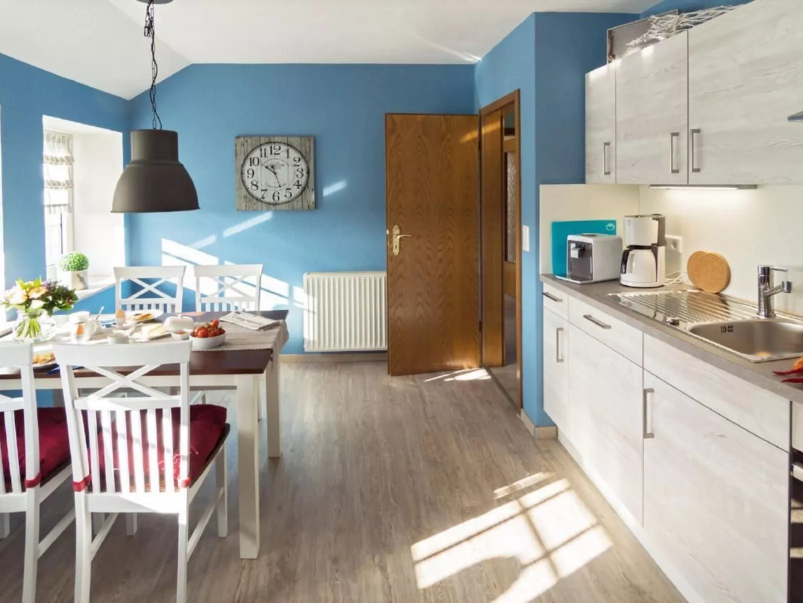 In Blandorf-Wichte mit Großem Balkon-Binnen