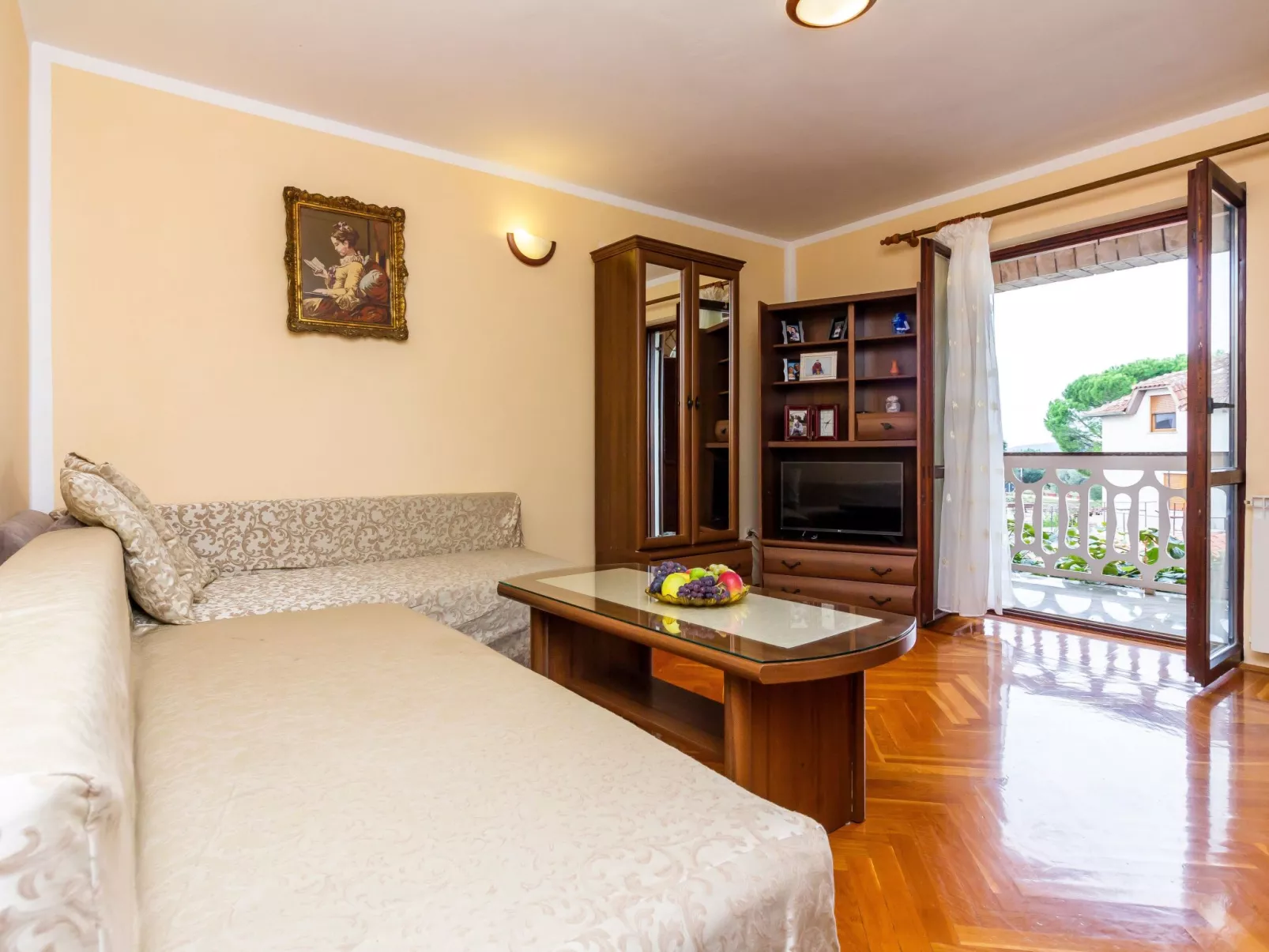 Wohnung in Fažana mit Grill, Garten und Terrasse-Binnen